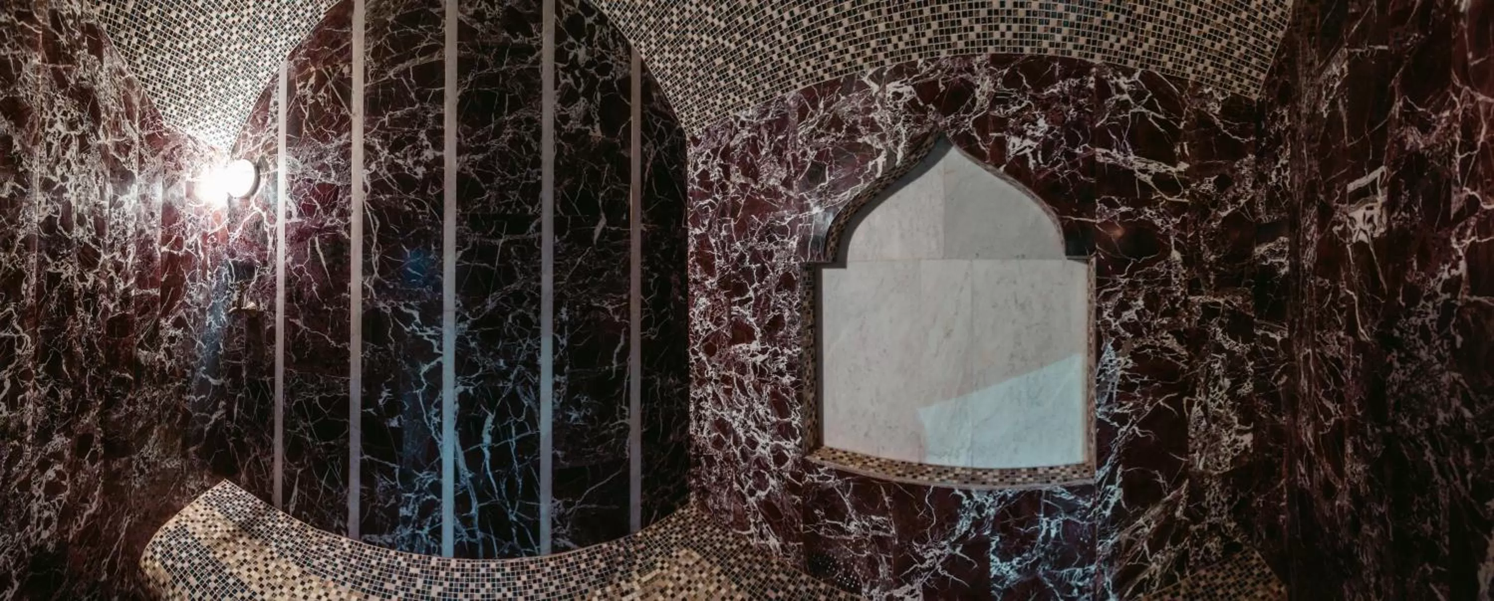 Steam room in Spa Hotel Grace Forum