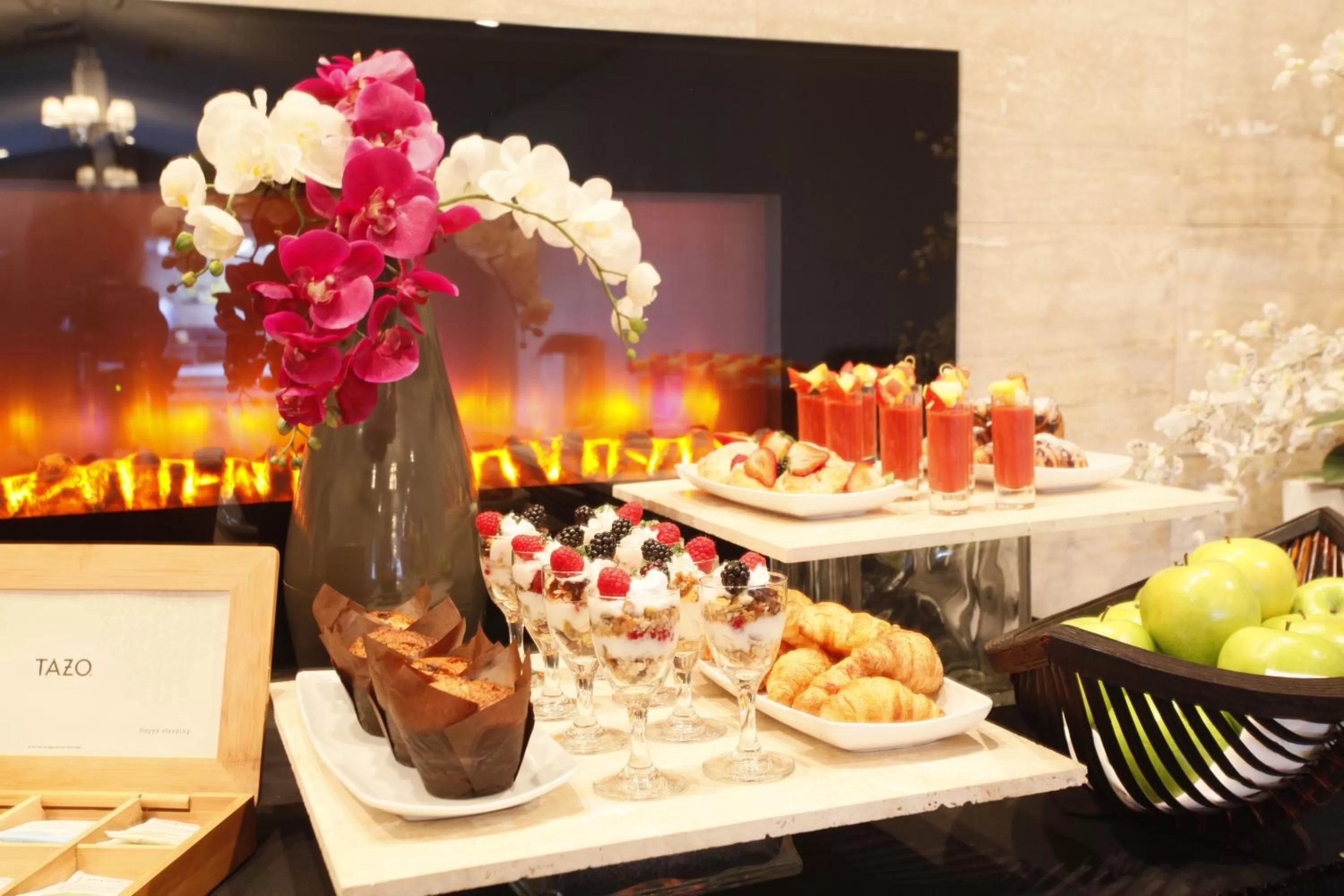 Food and drinks in Pomeroy Inn & Suites at Olds College