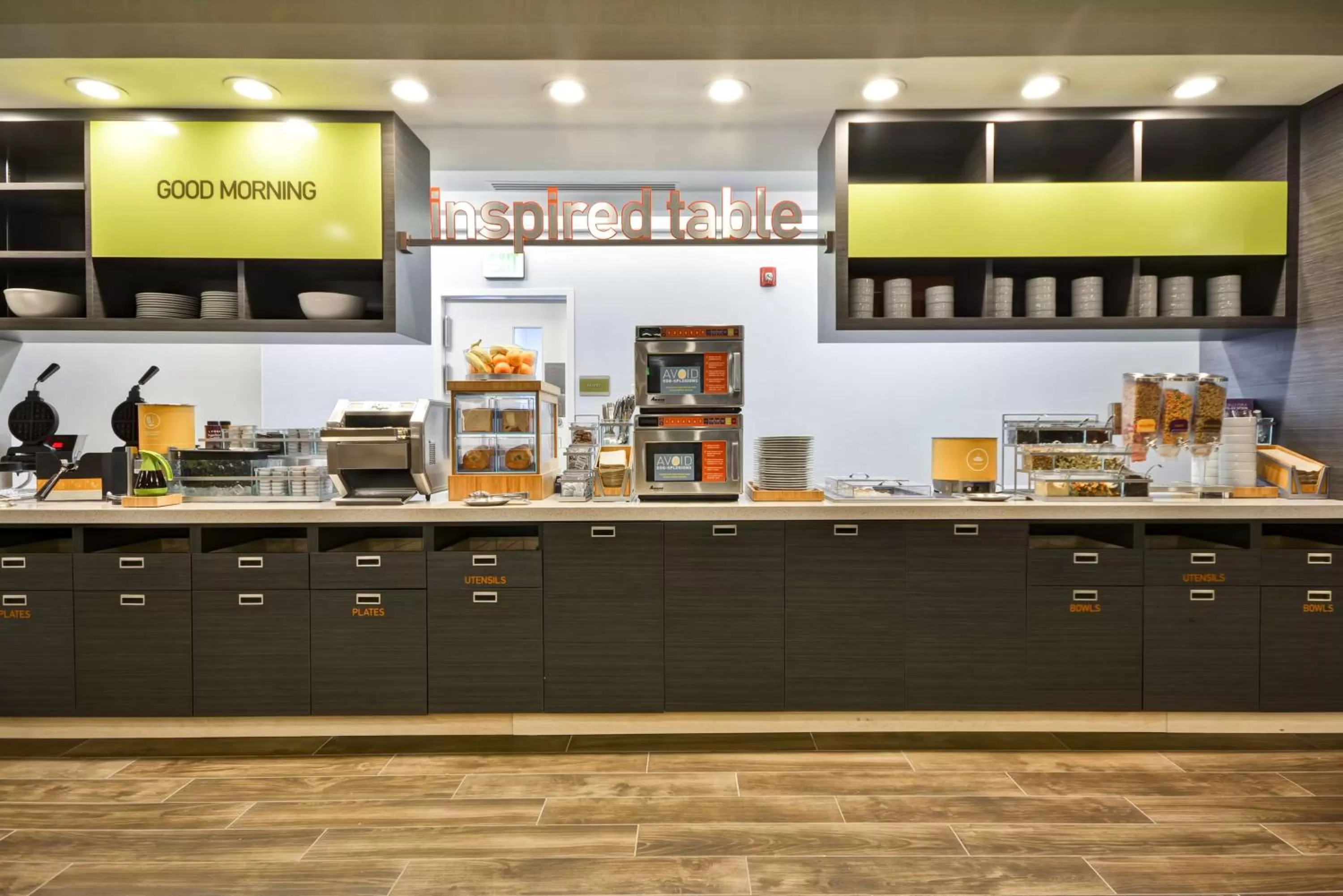 Breakfast in Home2 Suites By Hilton Evansville