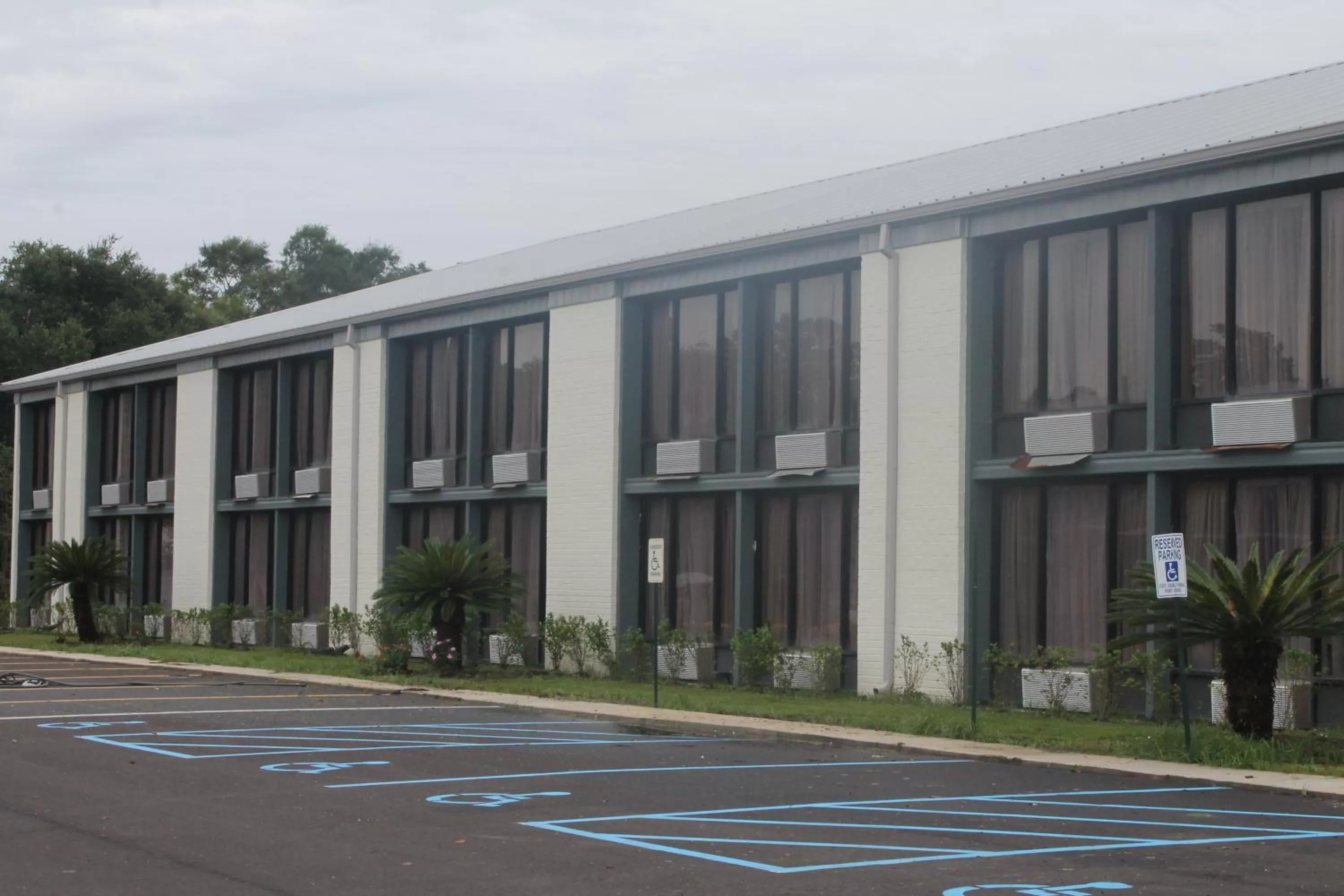 Property Building in Baymont Inn & Suites by Wyndham Hammond