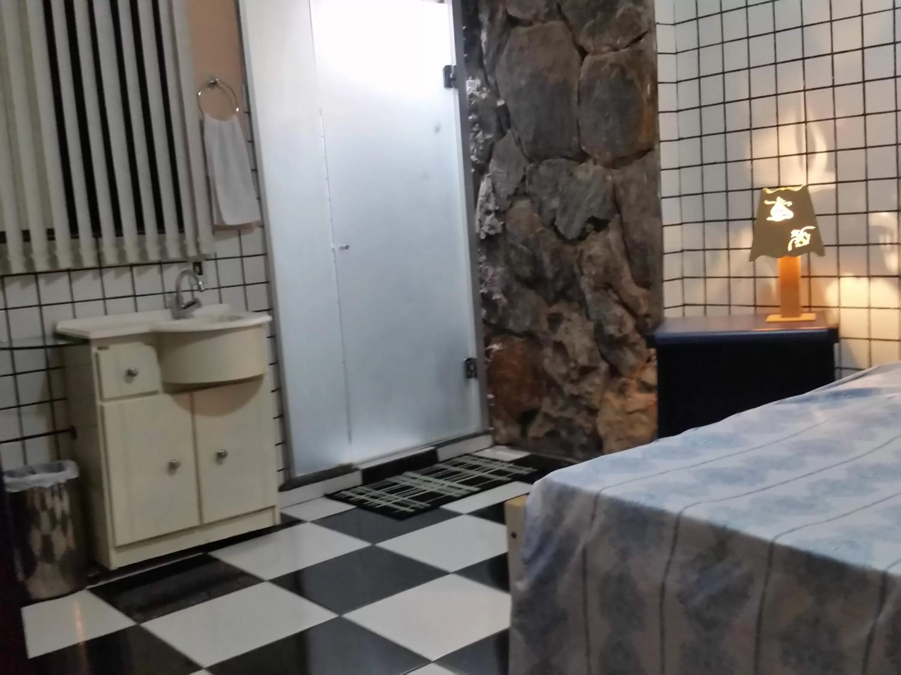 Property building, Bed in KzaZendf Cama e Cafe Asa Sul