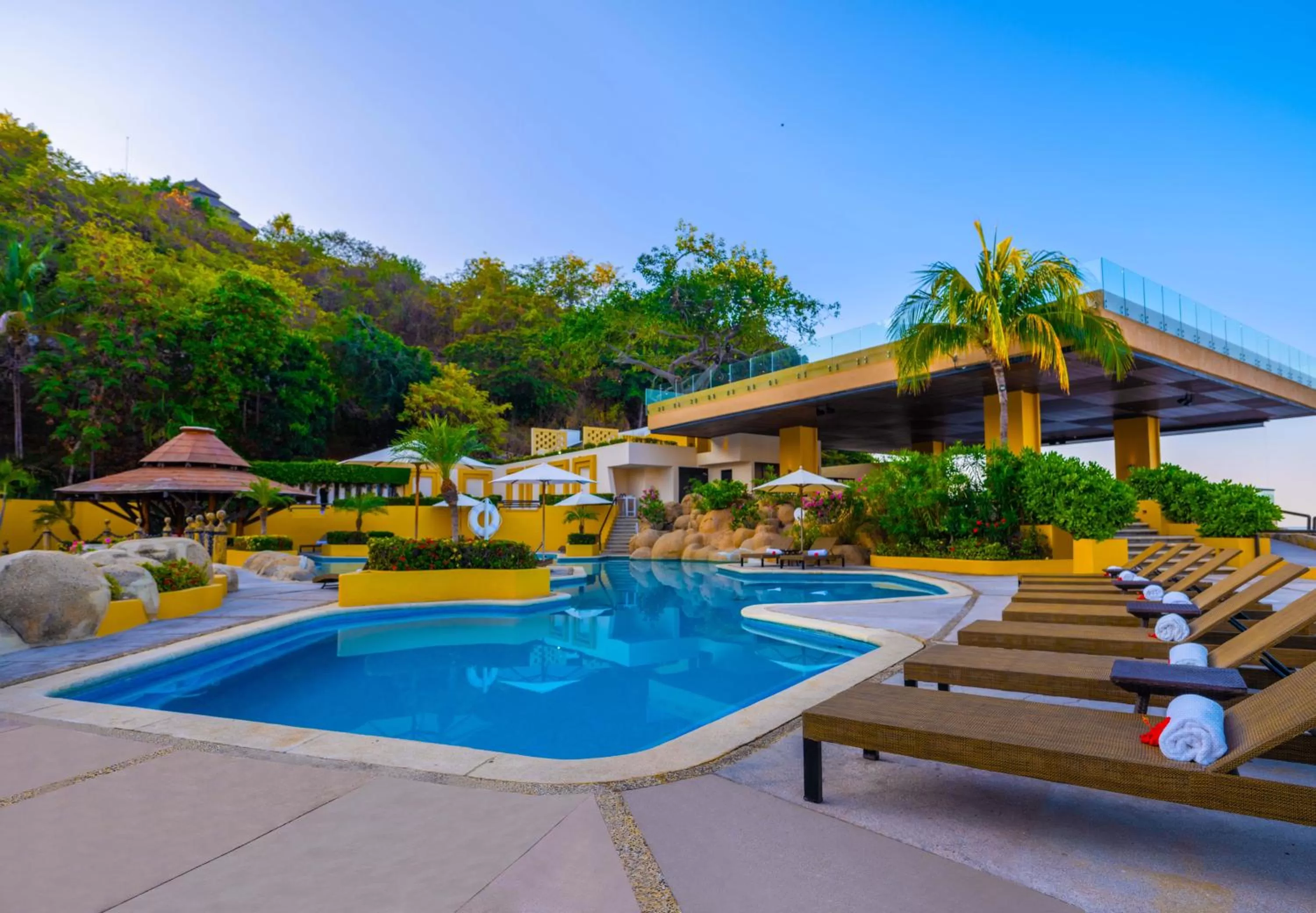 Swimming pool in Las Brisas Acapulco