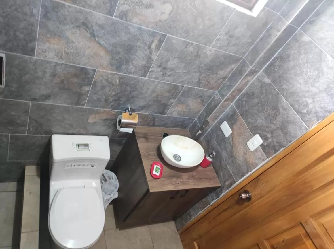 Toilet in Ruta de los volcanes