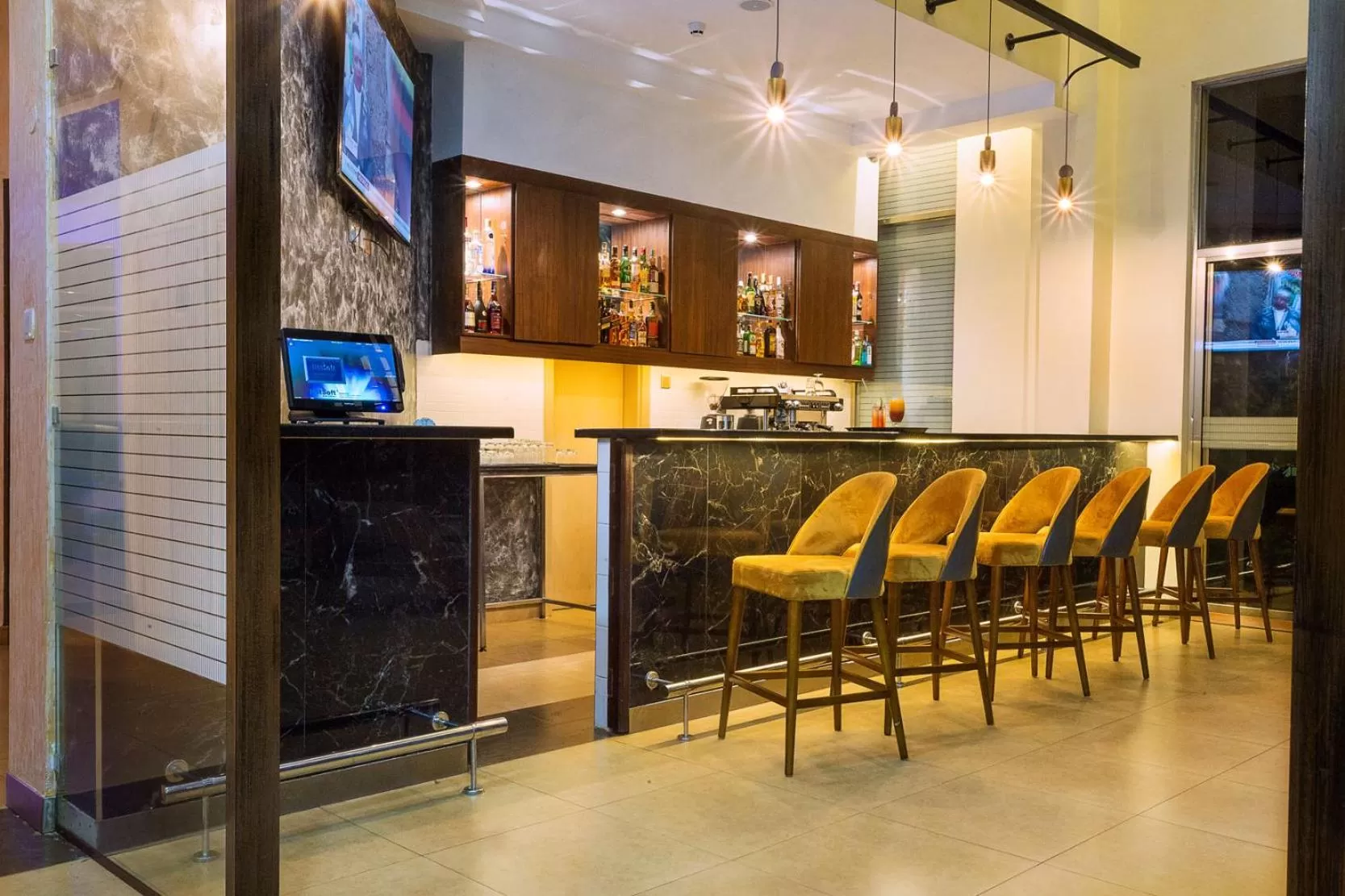 Lounge or bar in Best Western Kisumu Hotel