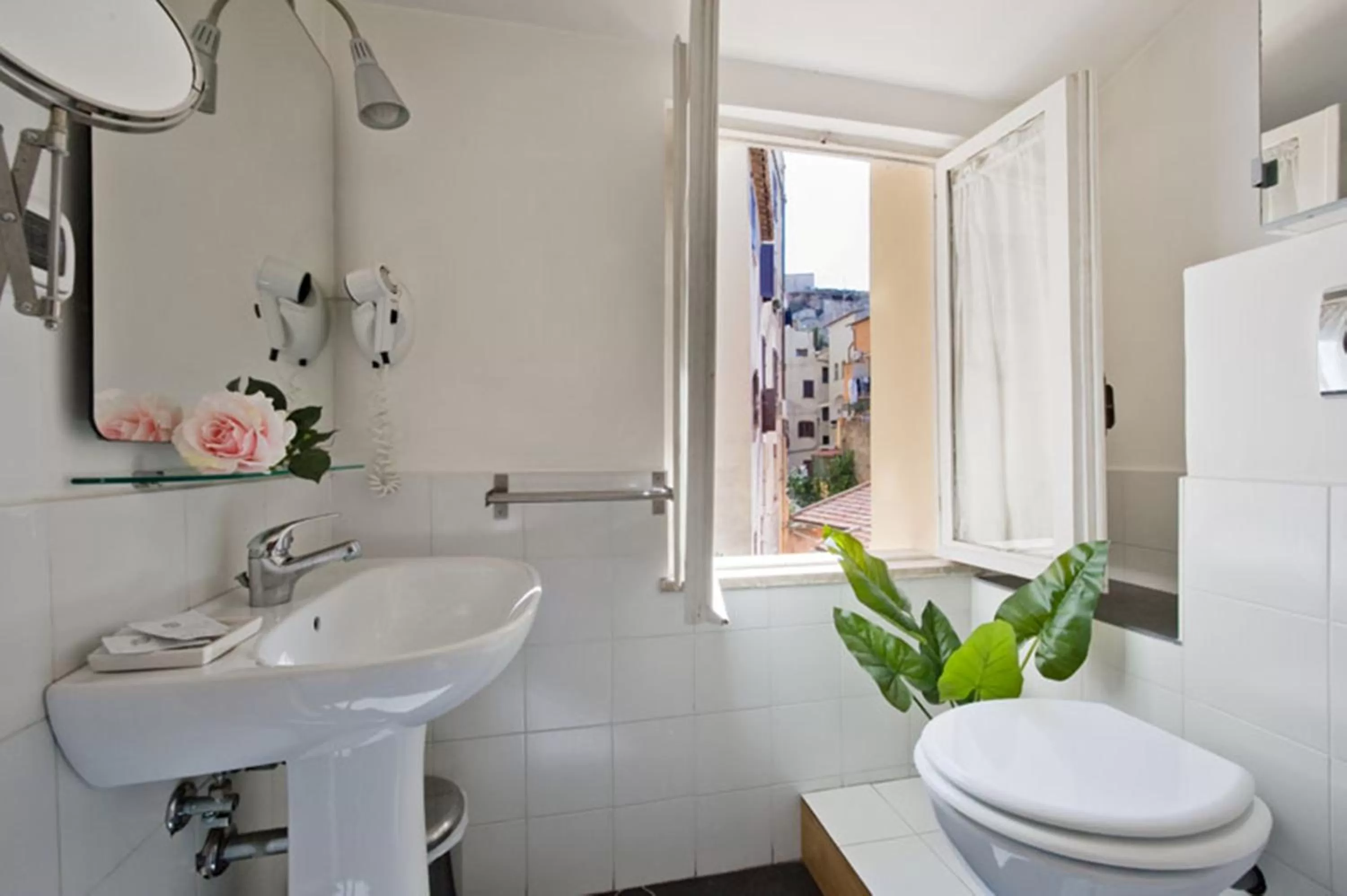 Bathroom in B&B Ventisei Scalini A Trastevere