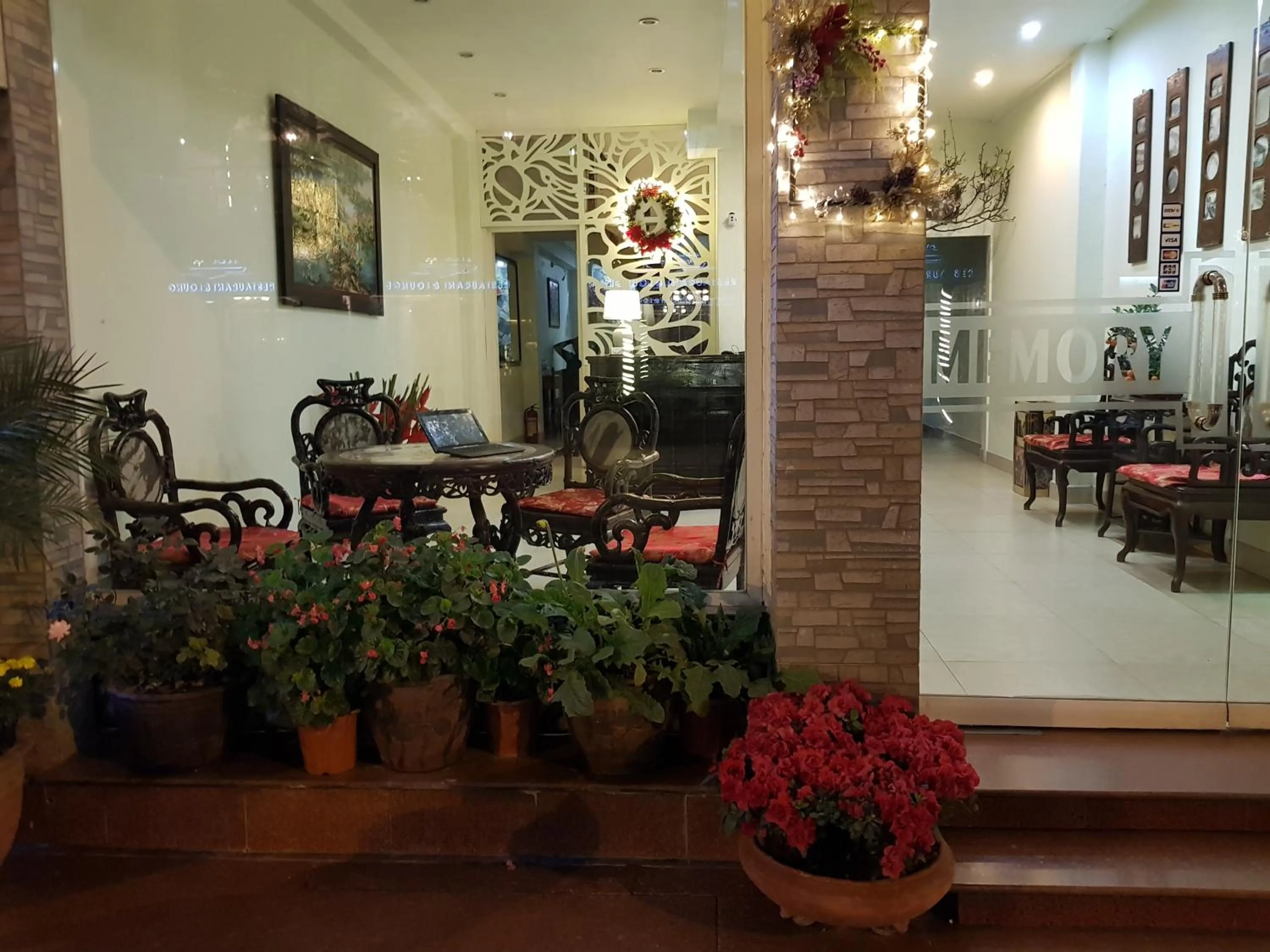 Decorative detail in Memory Hotel