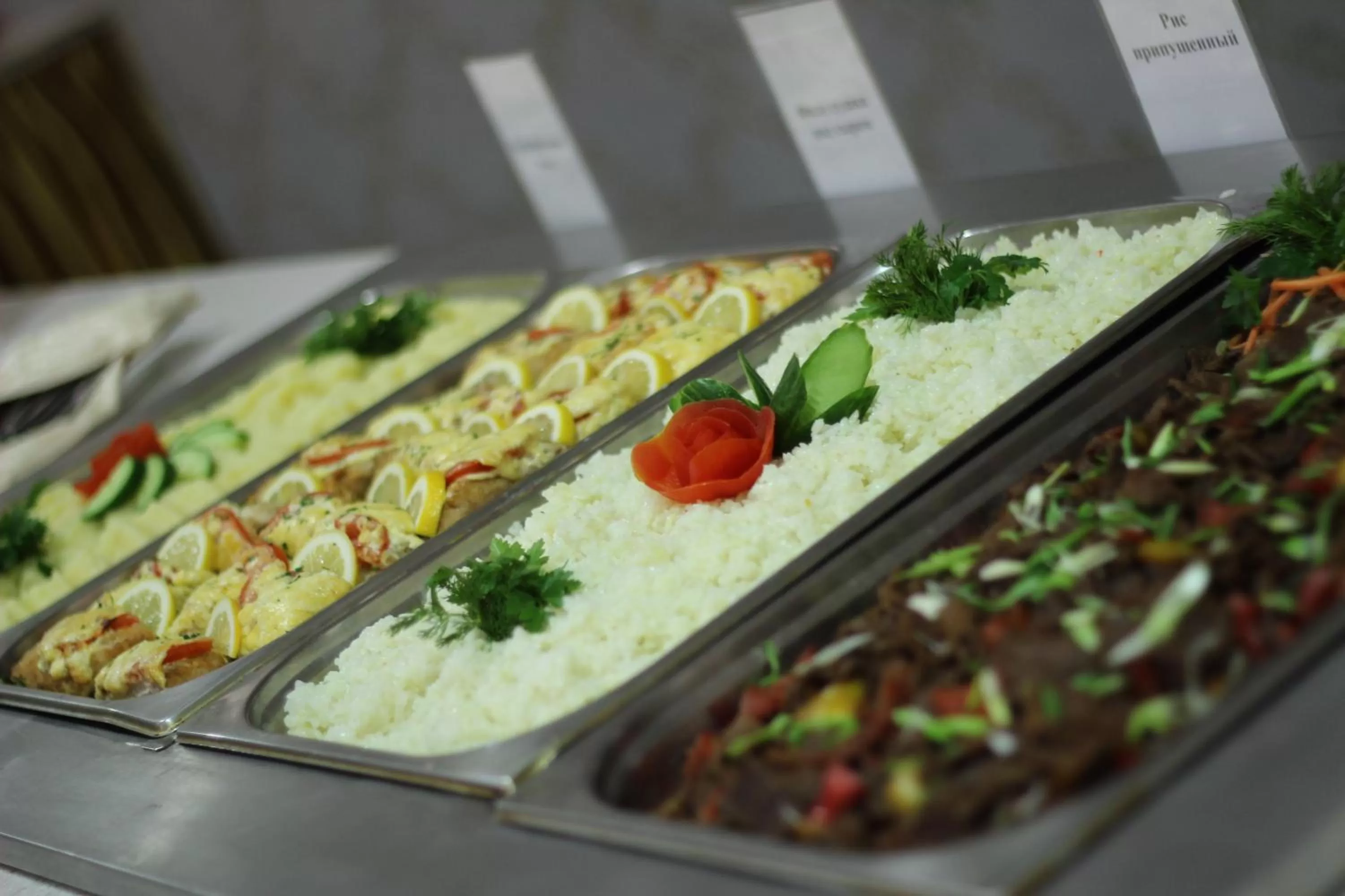 Restaurant/places to eat in King Hotel Astana