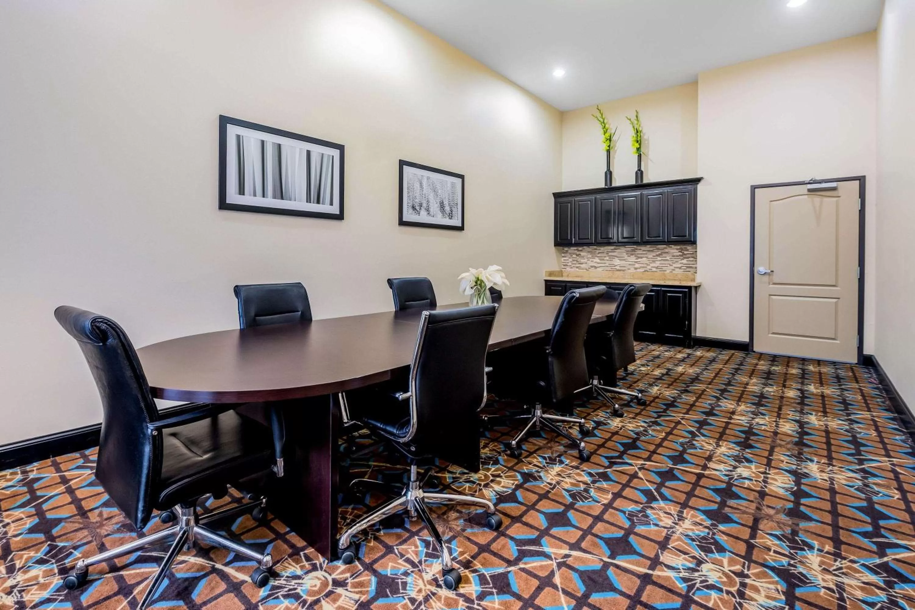 On site in La Quinta by Wyndham Marshall