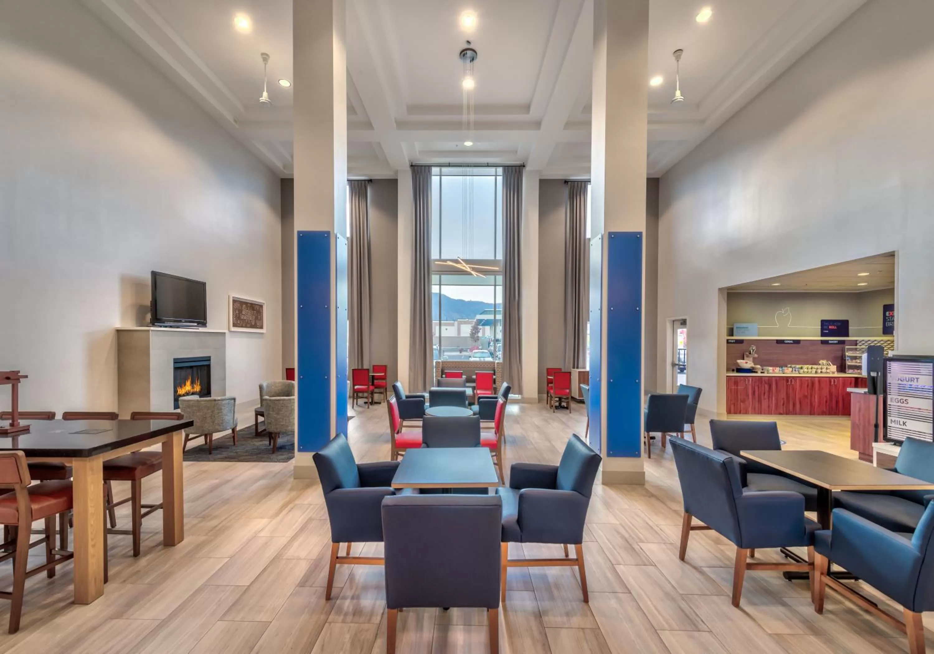 Breakfast in Holiday Inn Express Hotel & Suites Minden by IHG