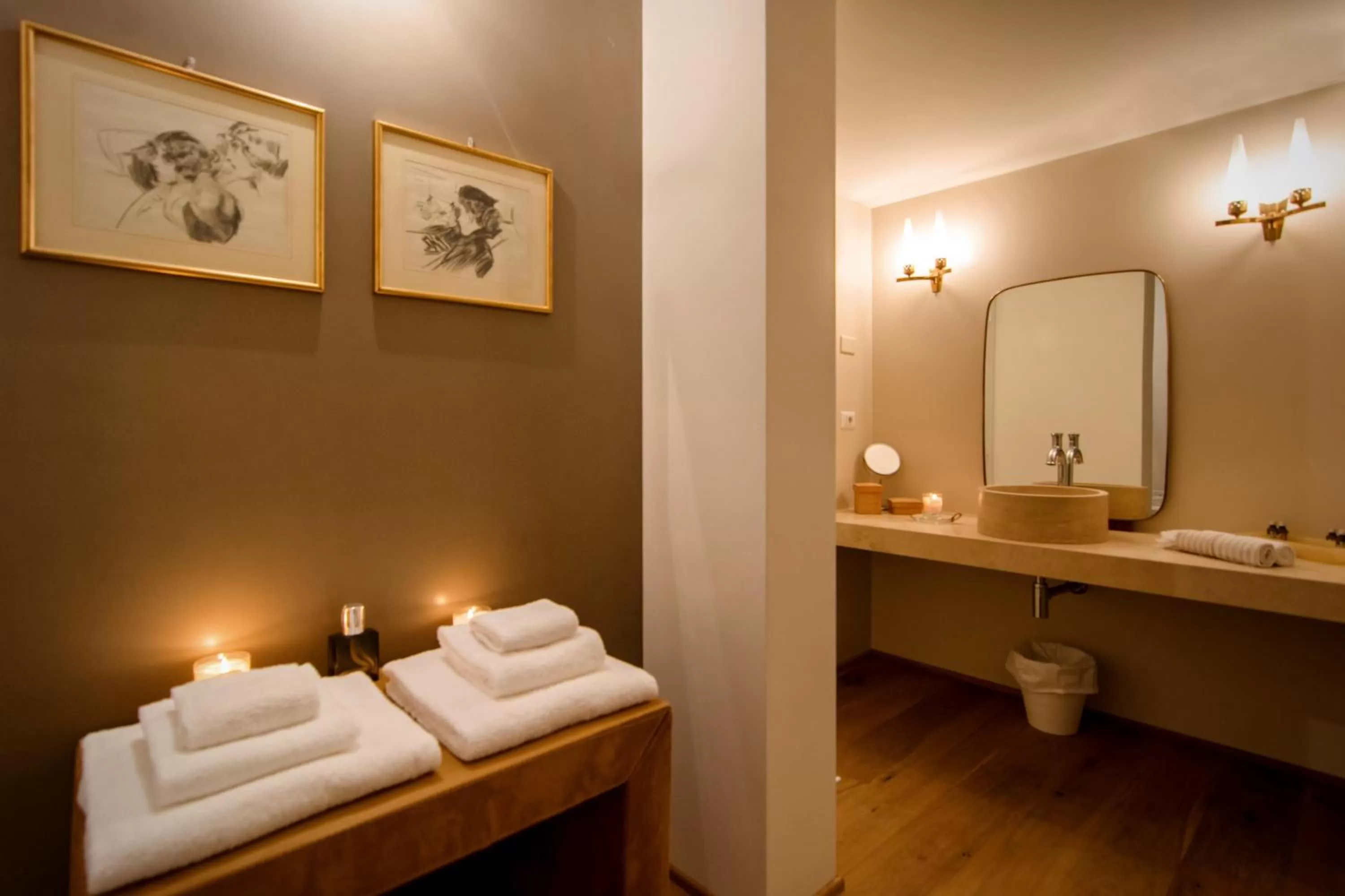 Bathroom in CasaVostra - Ambience Suites