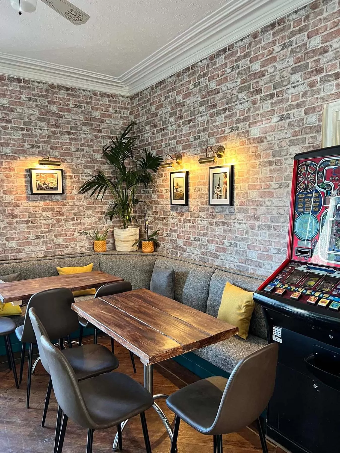 Lounge or bar in The Wilton Hotel