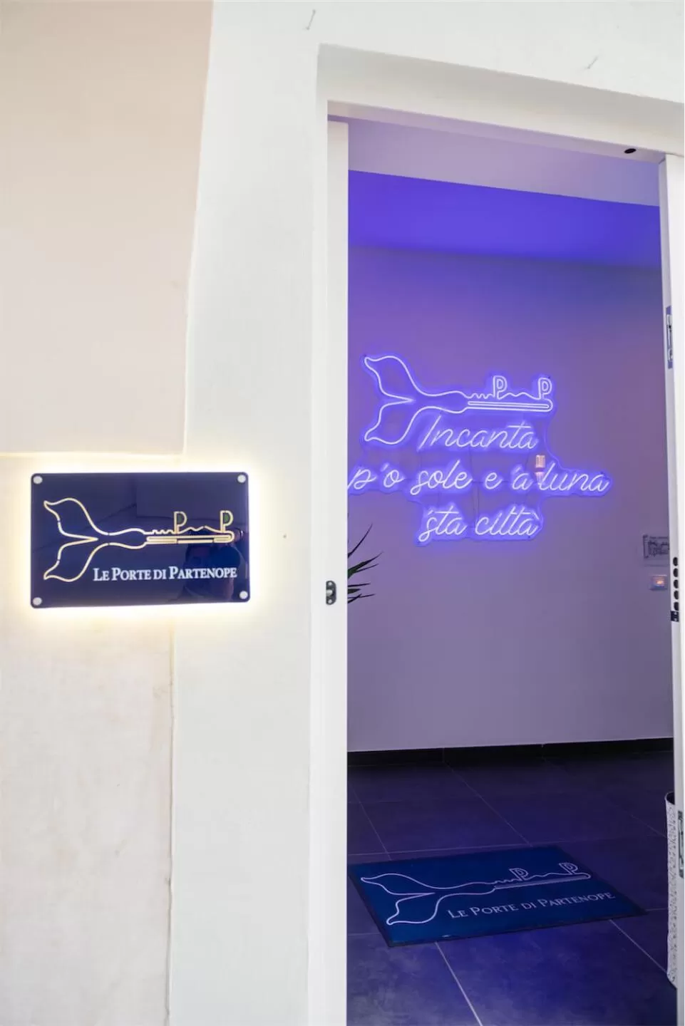 Property logo or sign, Logo/Certificate/Sign/Award in Le Porte di Partenope