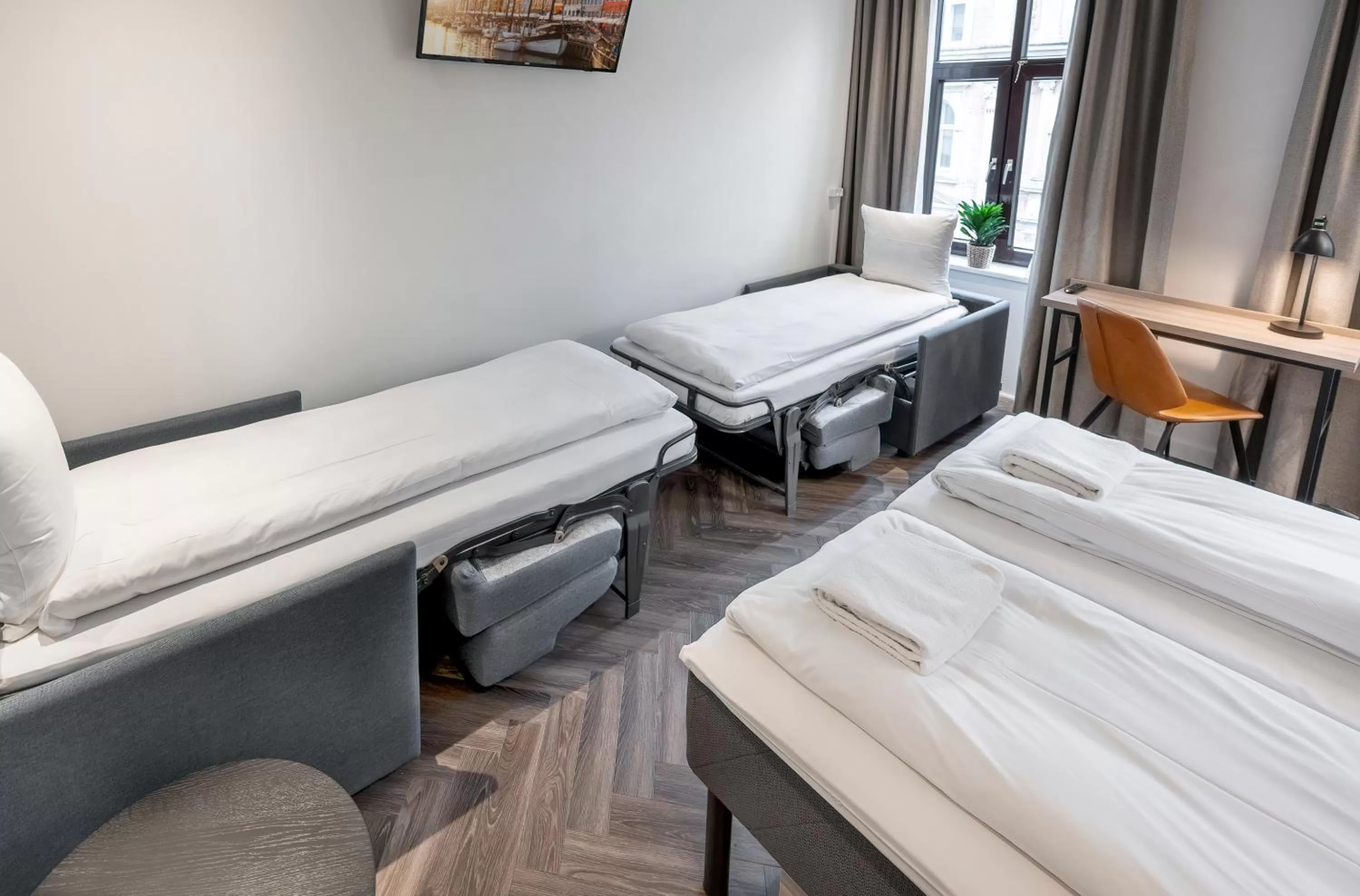 Photo of the whole room, Bed in Go Hotel Saga