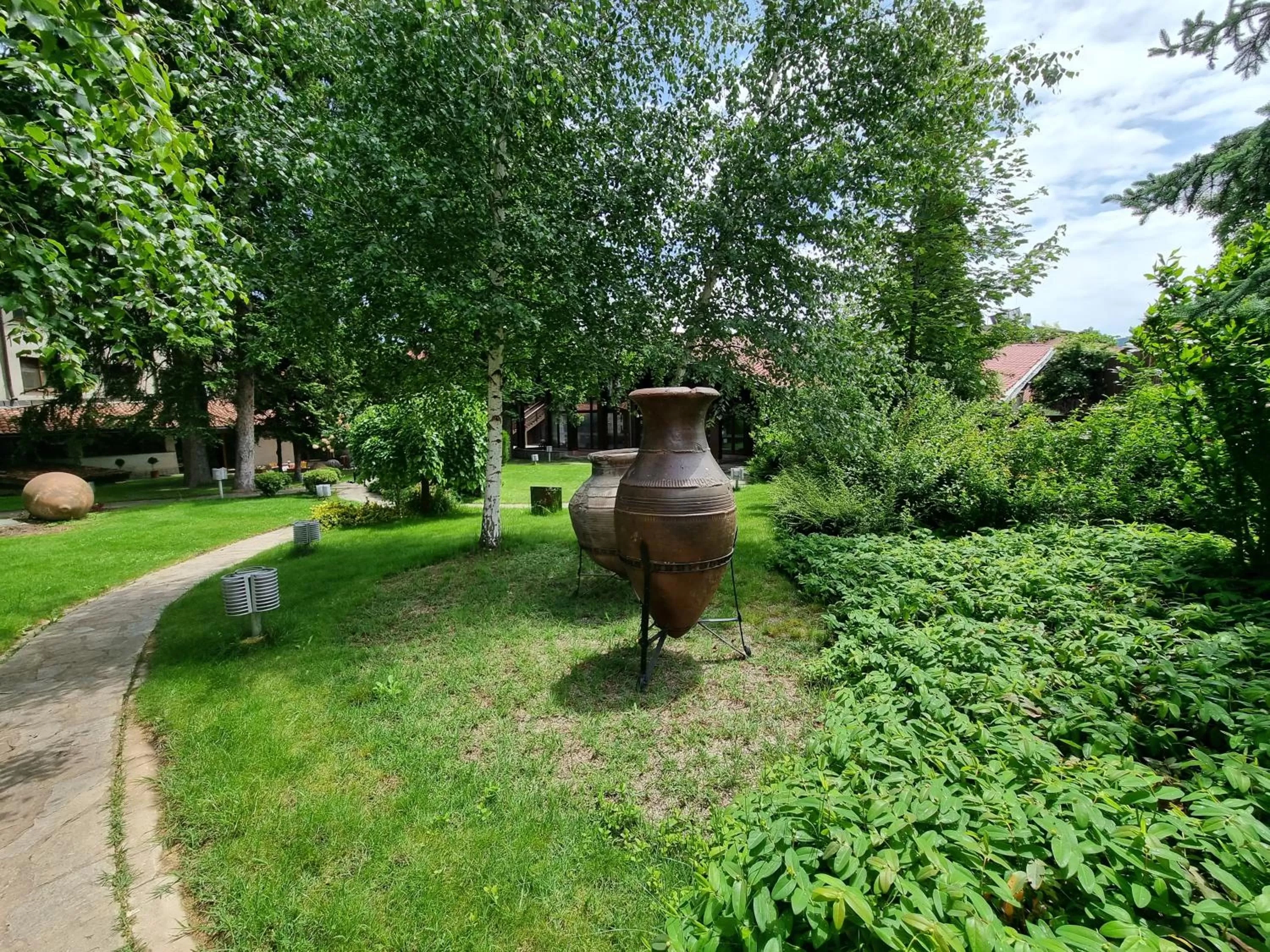 Garden in Hotel Pirin