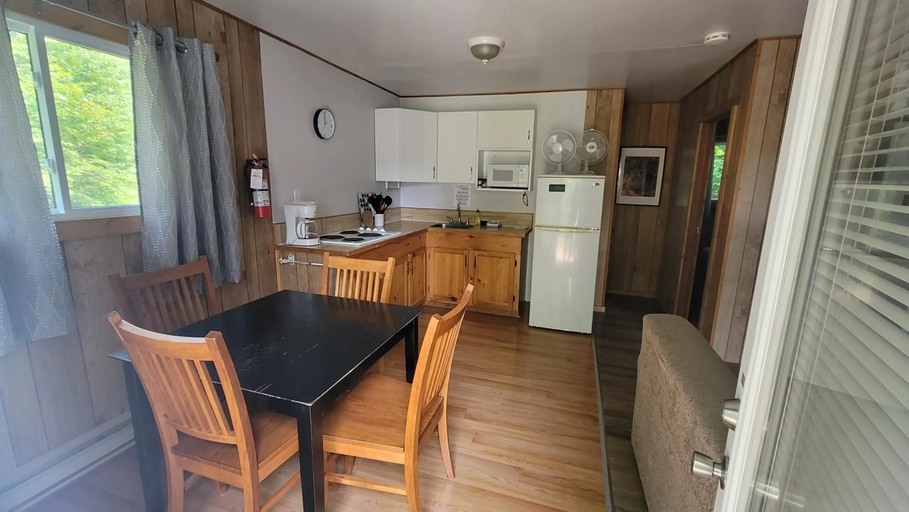 Parkway Cottage Resort and Trading Post