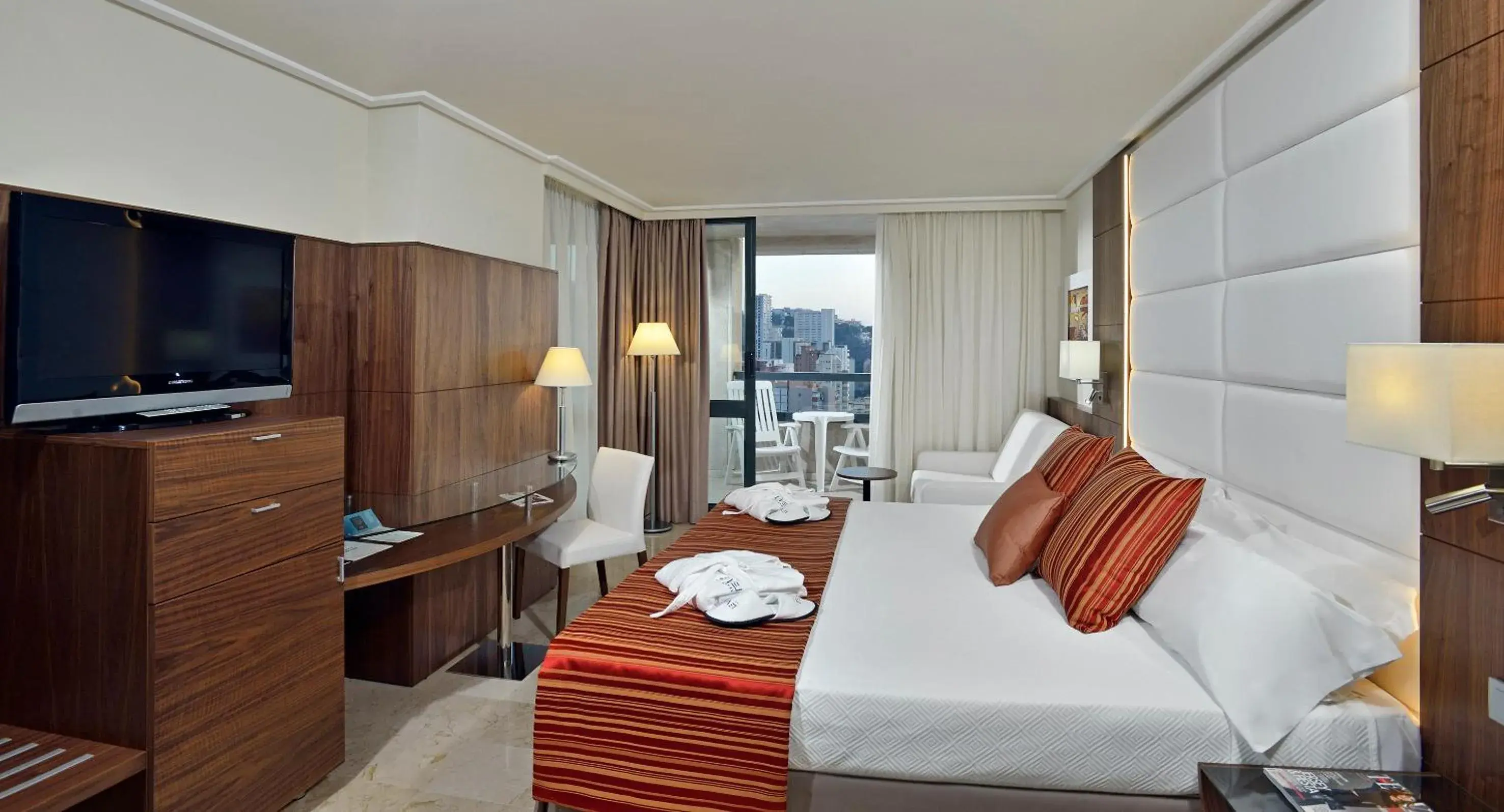 The Level Grand Premium Double Room with Executive Lounge Access in Melia Benidorm The Level Grand Premium Double Room with Executive Lounge Access in Melia Benidorm