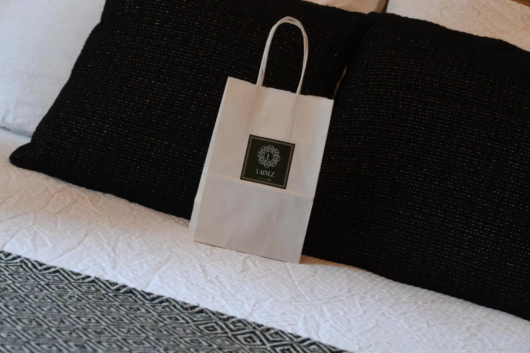 Decorative detail, Bed in Lainez Rooms & Suites