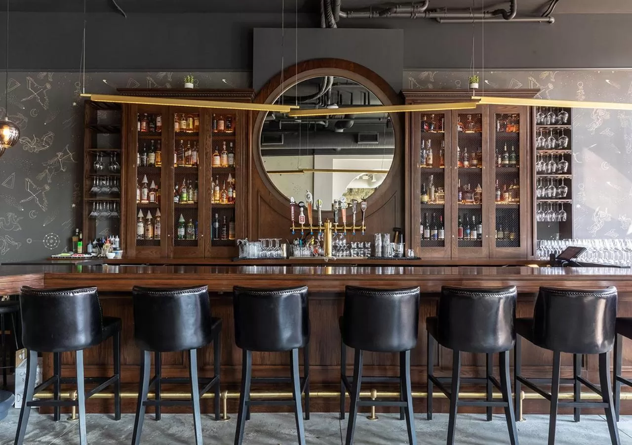 Lounge or bar in Lora