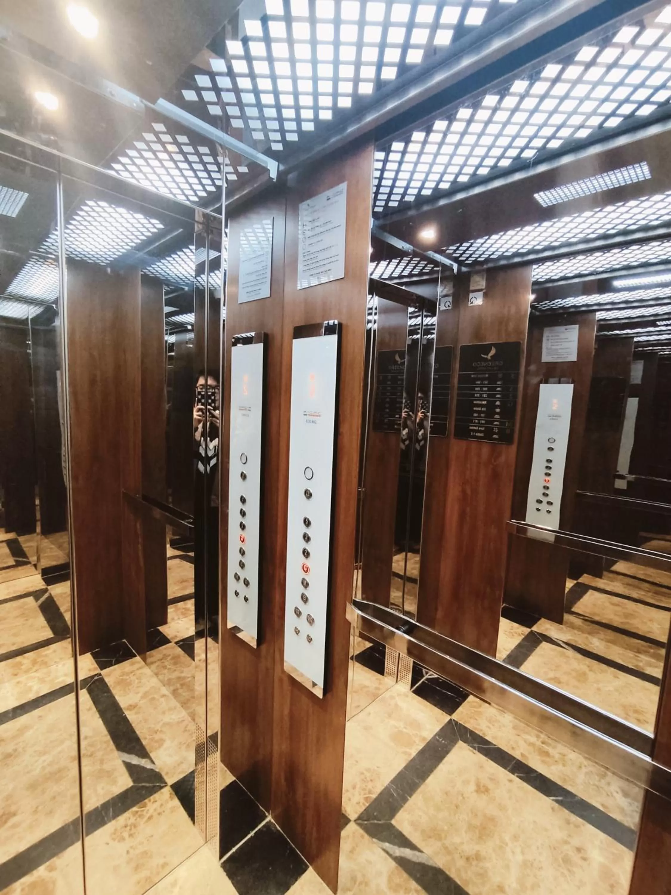 elevator in GREENECO DA LAT HOTEL - Khách sạn Green Eco Đà Lạt