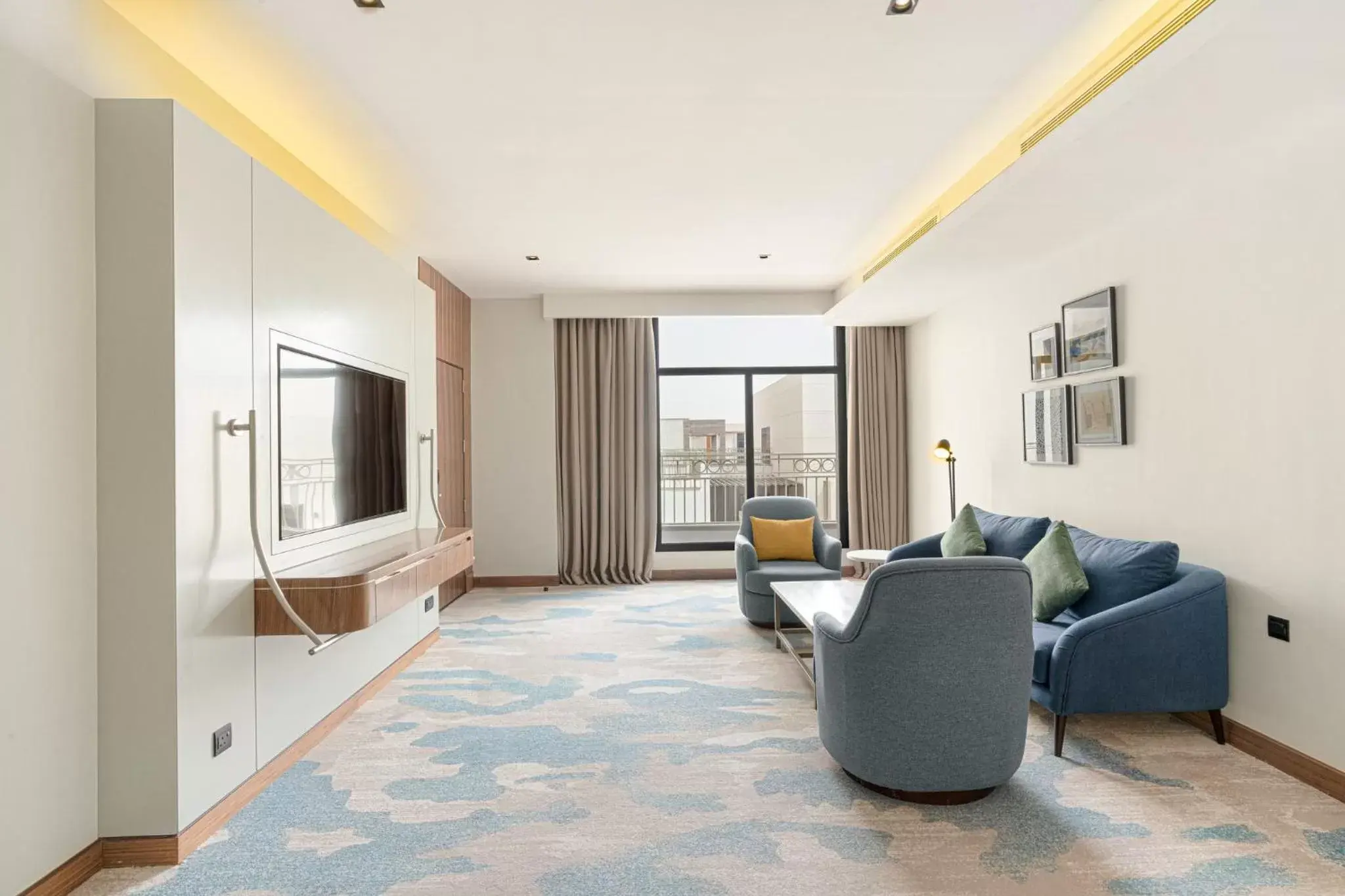 One-Bedroom Suite with Kitchen in Holiday Inn Riyadh The Business District by IHG One-Bedroom Suite with Kitchen in Holiday Inn Riyadh The Business District by IHG