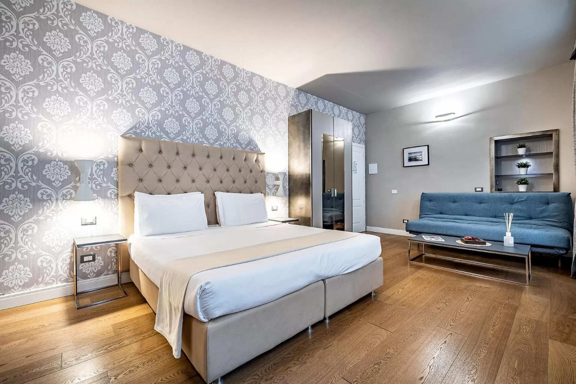 Superior Triple Room in Martelli 6 Suite & Apartments