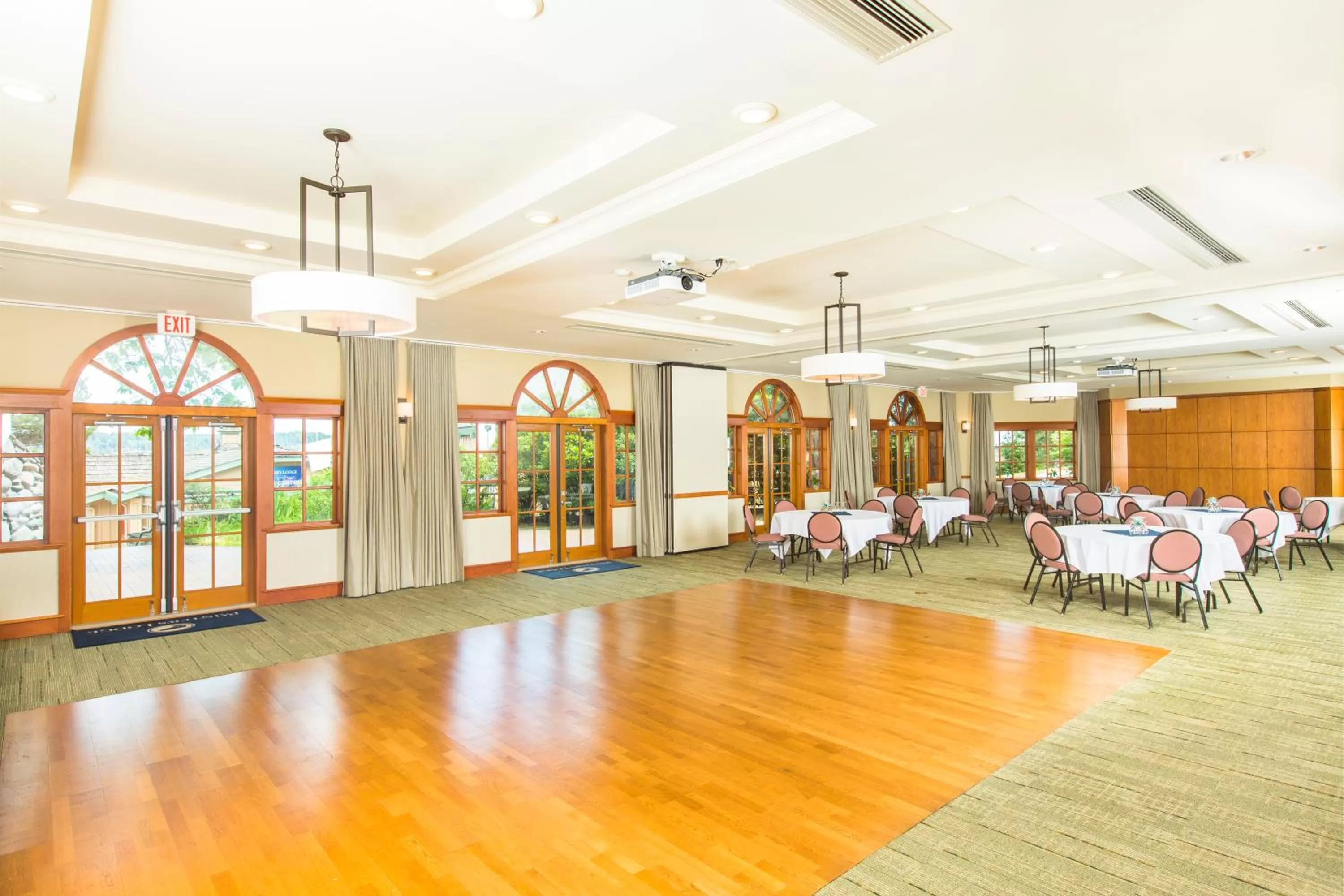 Banquet/Function facilities in Painter's Lodge, Trademark Collection by Wyndham