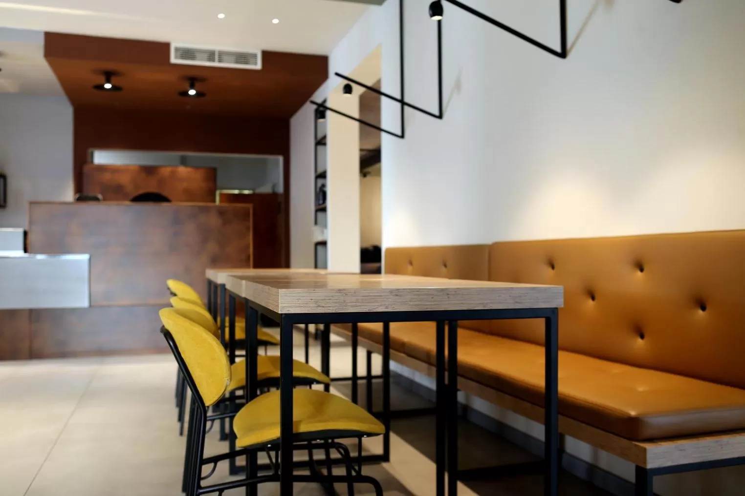 Restaurant/places to eat in Meg Lifestyle Hotel & Apartaments