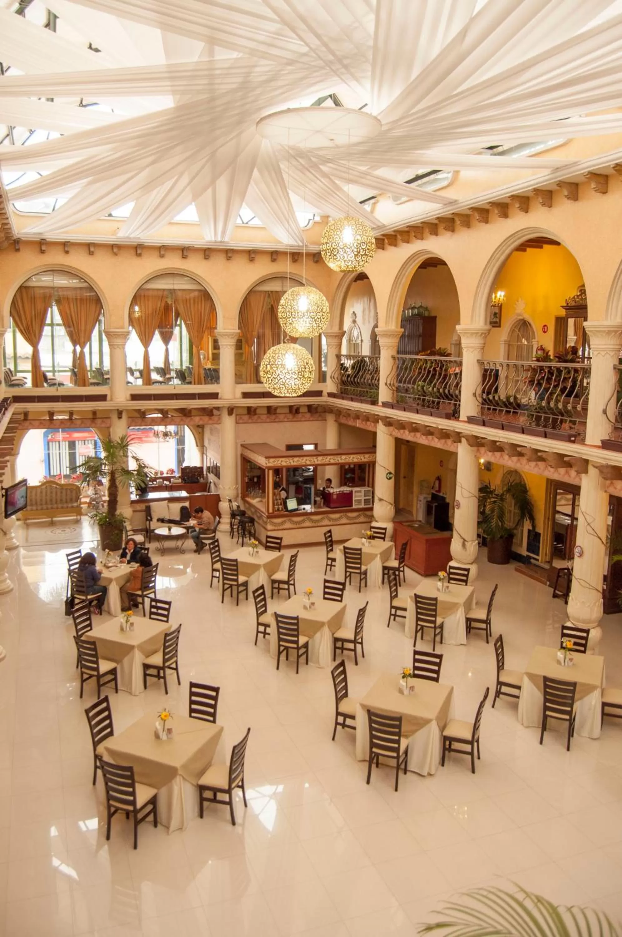 Restaurant/places to eat in Centro Hotel Villa las Margaritas