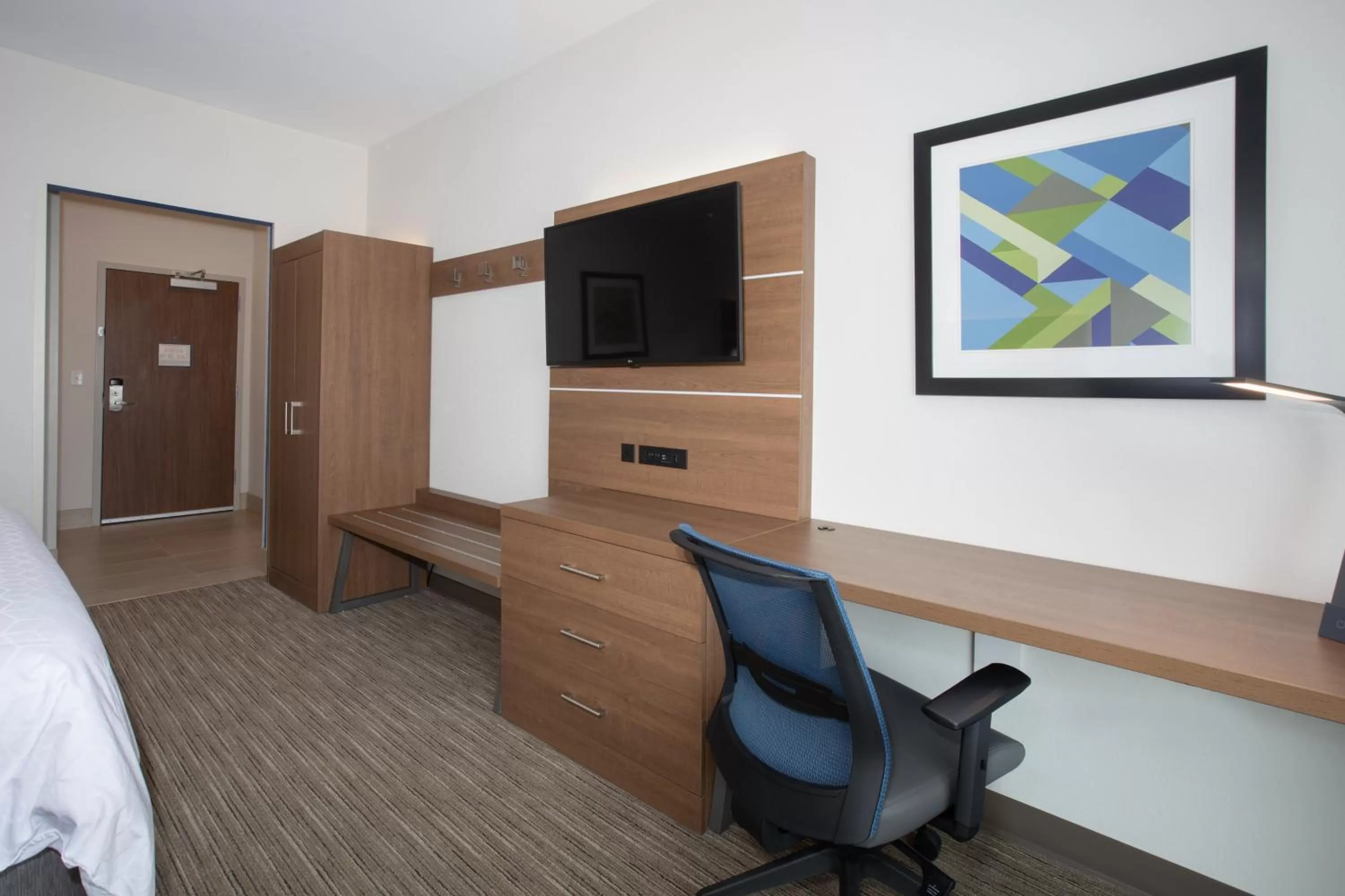 Photo of the whole room in Holiday Inn Express & Suites - Goodland I-70 by IHG