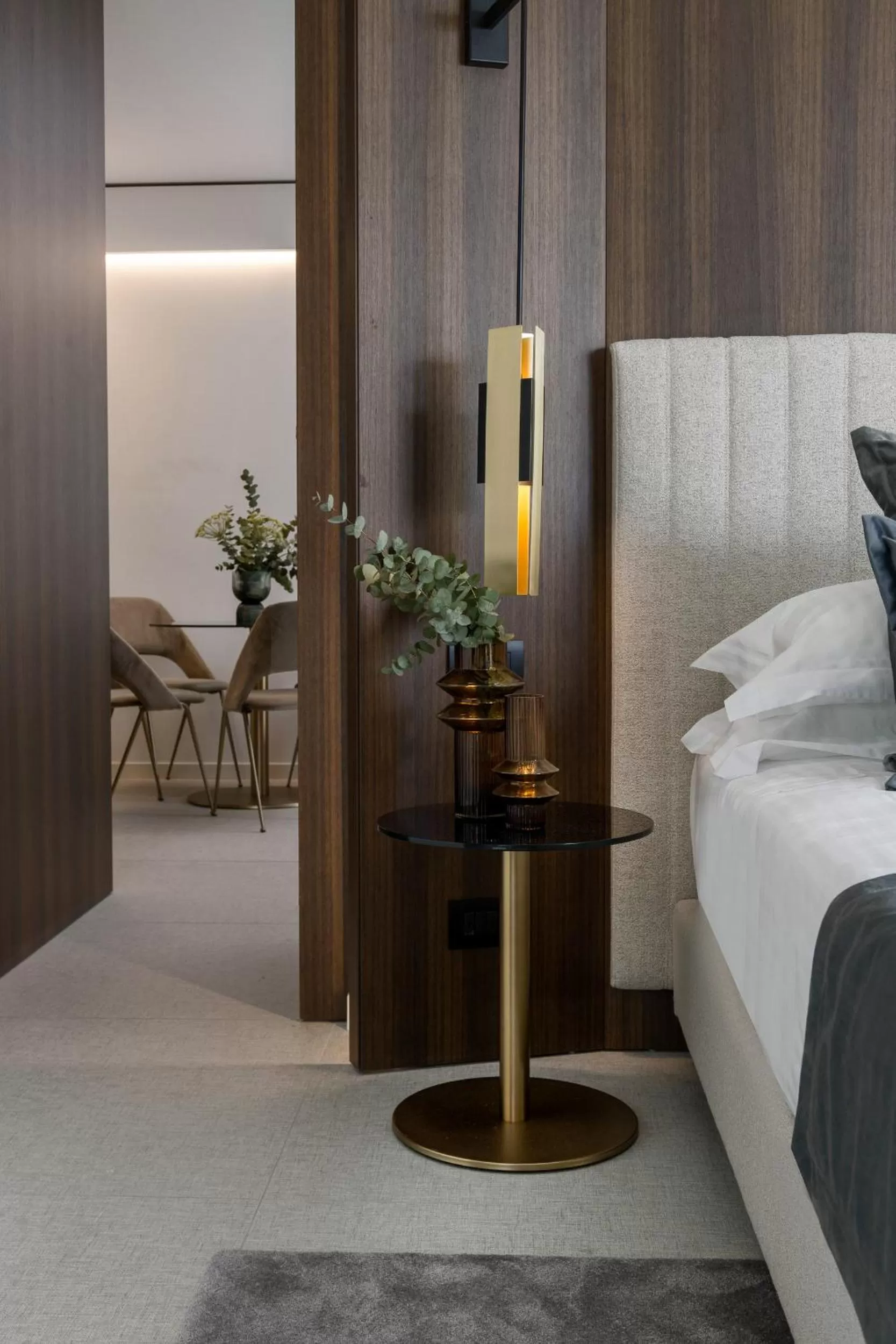 Seating area, Bed in We Me Suite Hotel