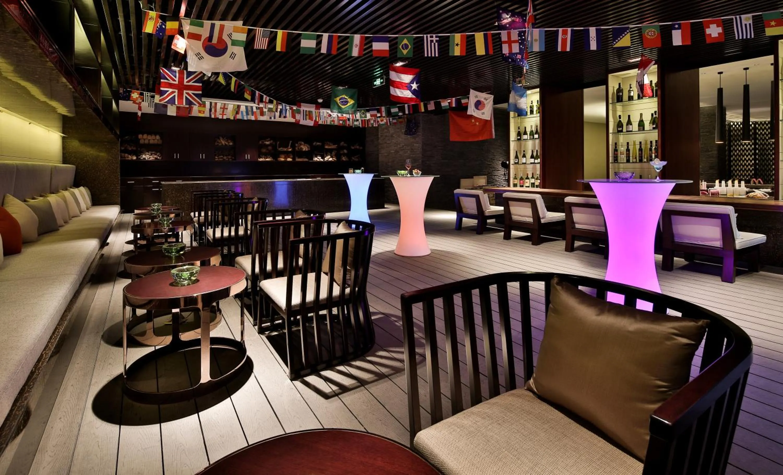 Lounge or bar in Holiday Inn Chengdu High-Tech Center by IHG