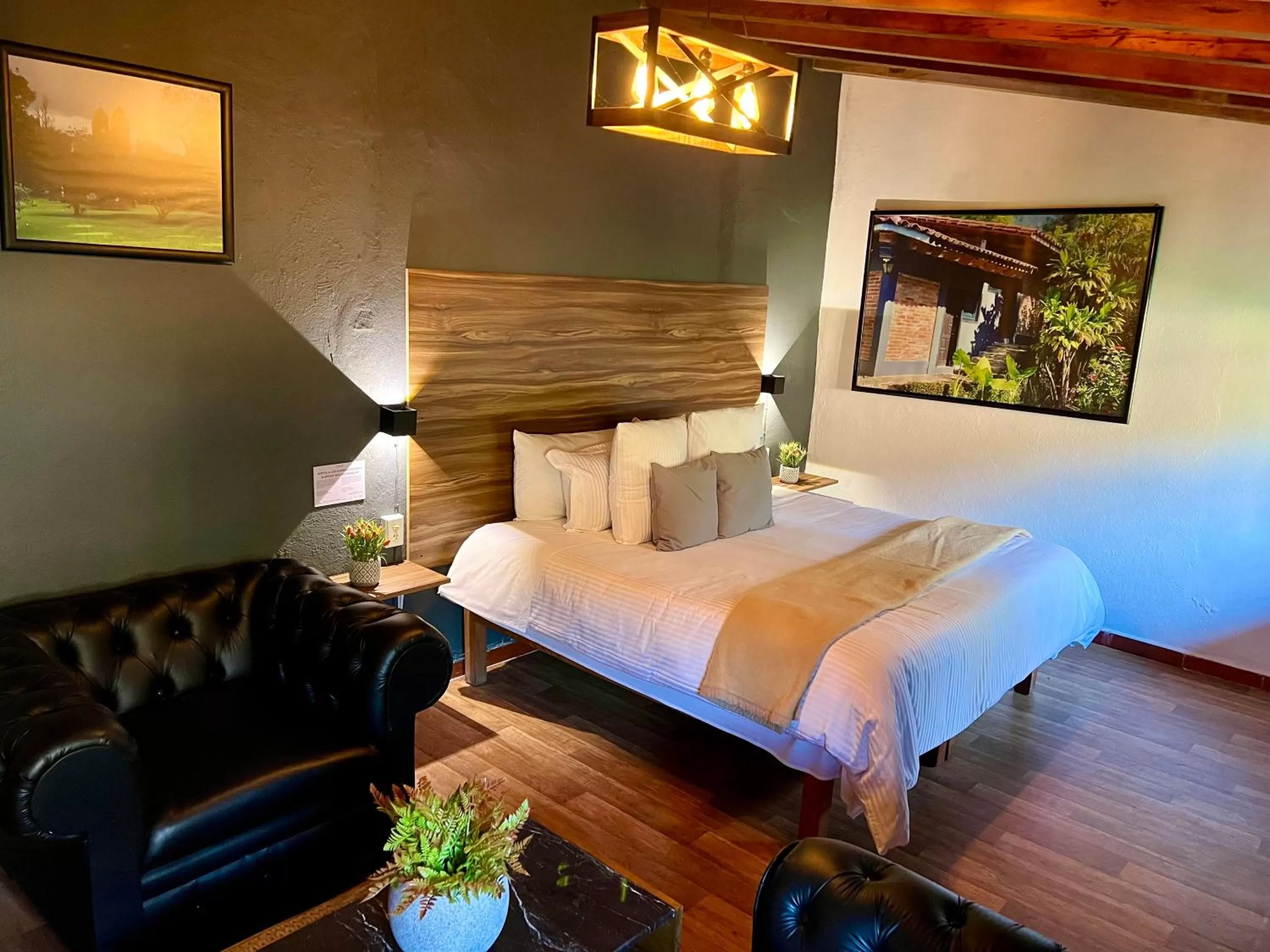 Photo of the whole room, Bed in San José Del Valle