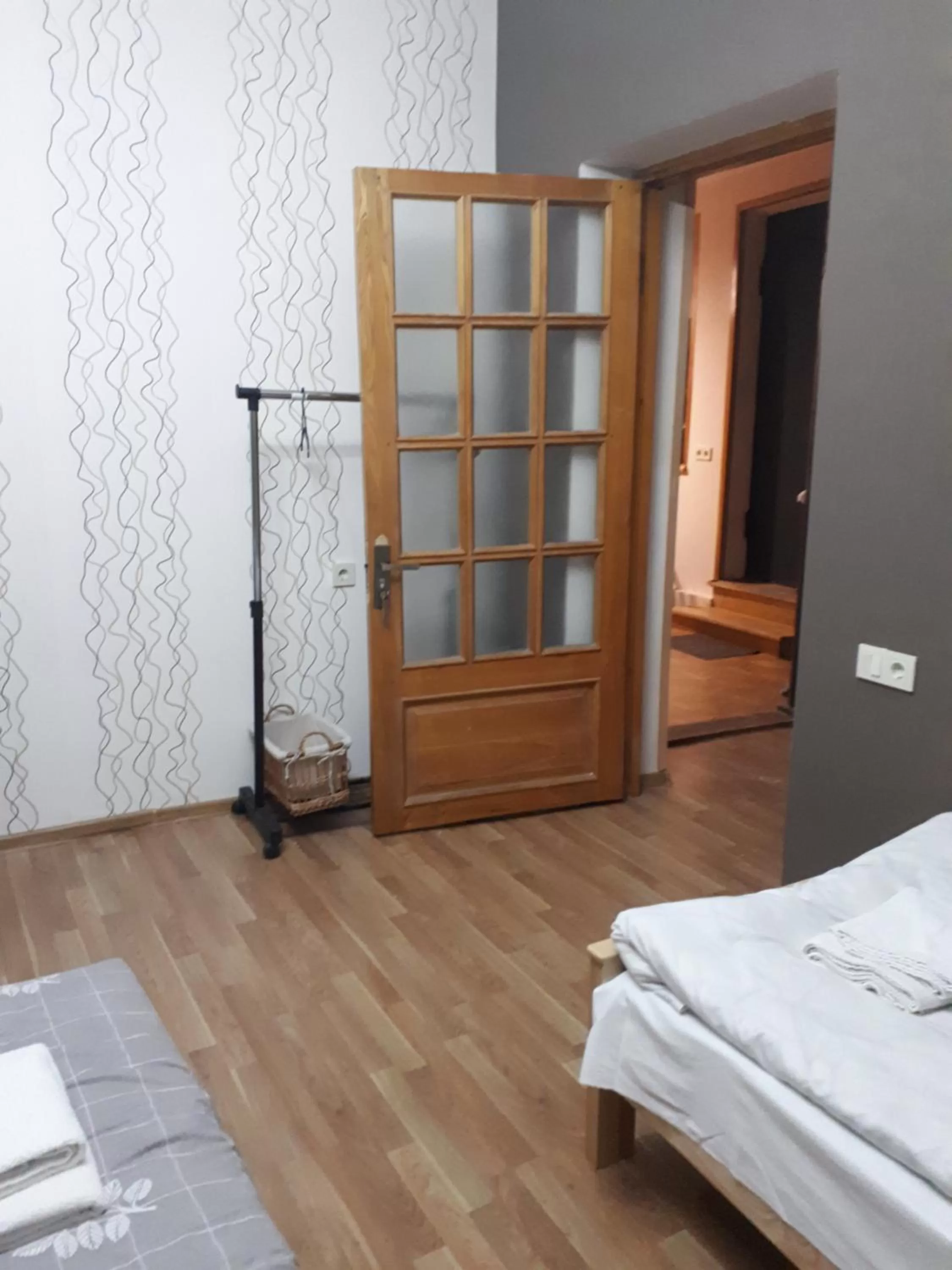 Bedroom, Bed in Sunflower Hotel