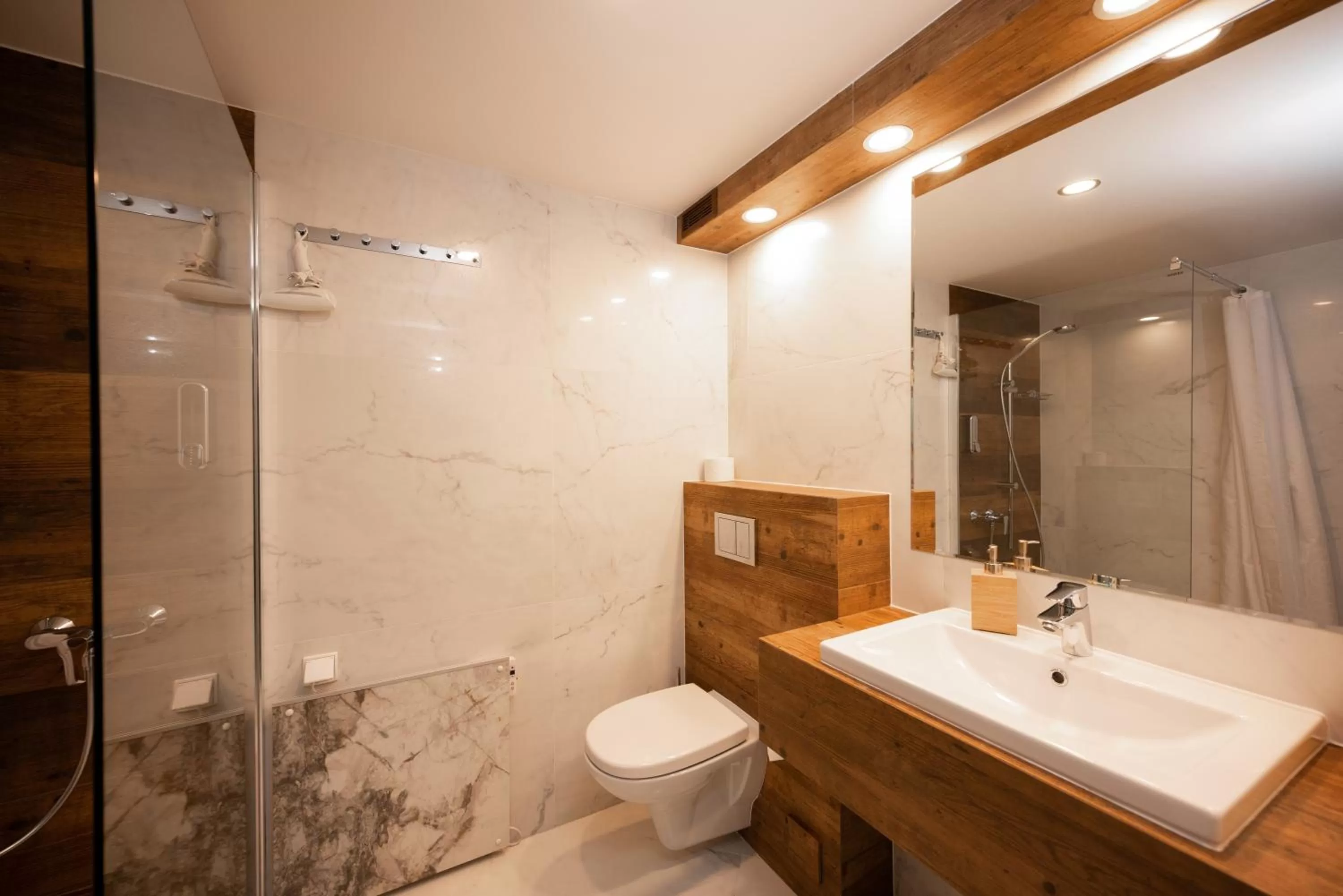 Shower in Hive Family House