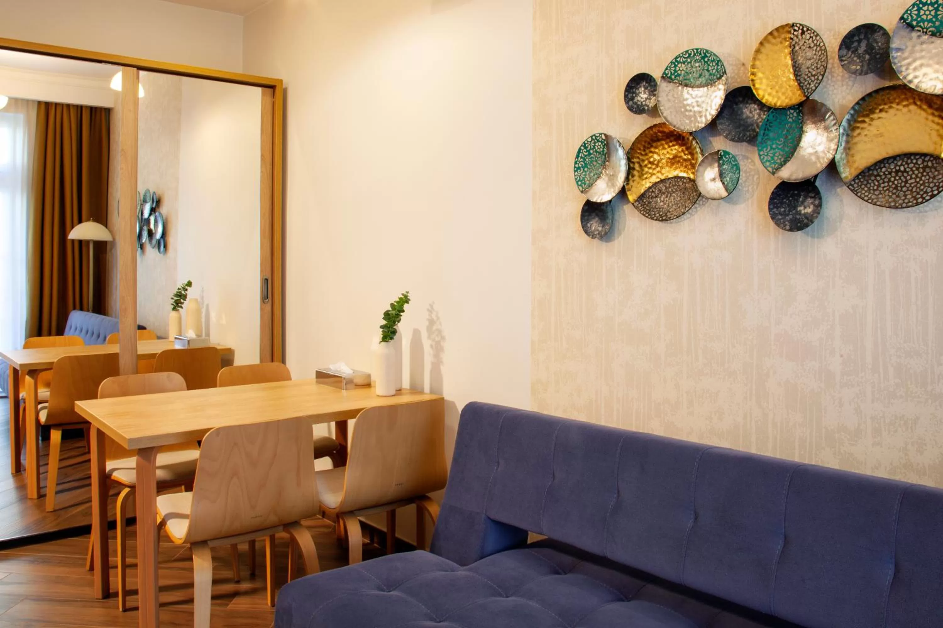 Seating area in Portal House Apartments