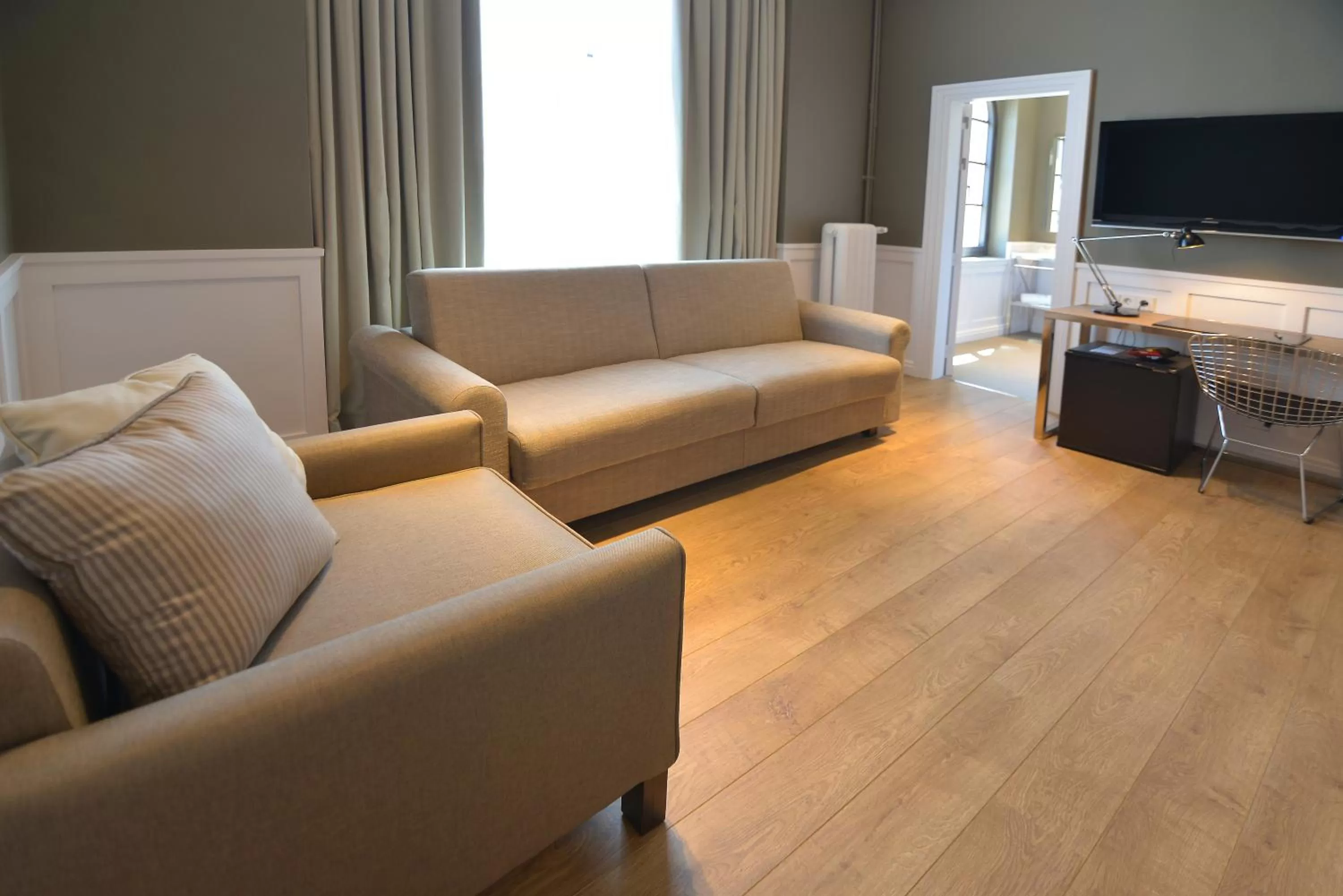 TV and multimedia in Hotel Granvia