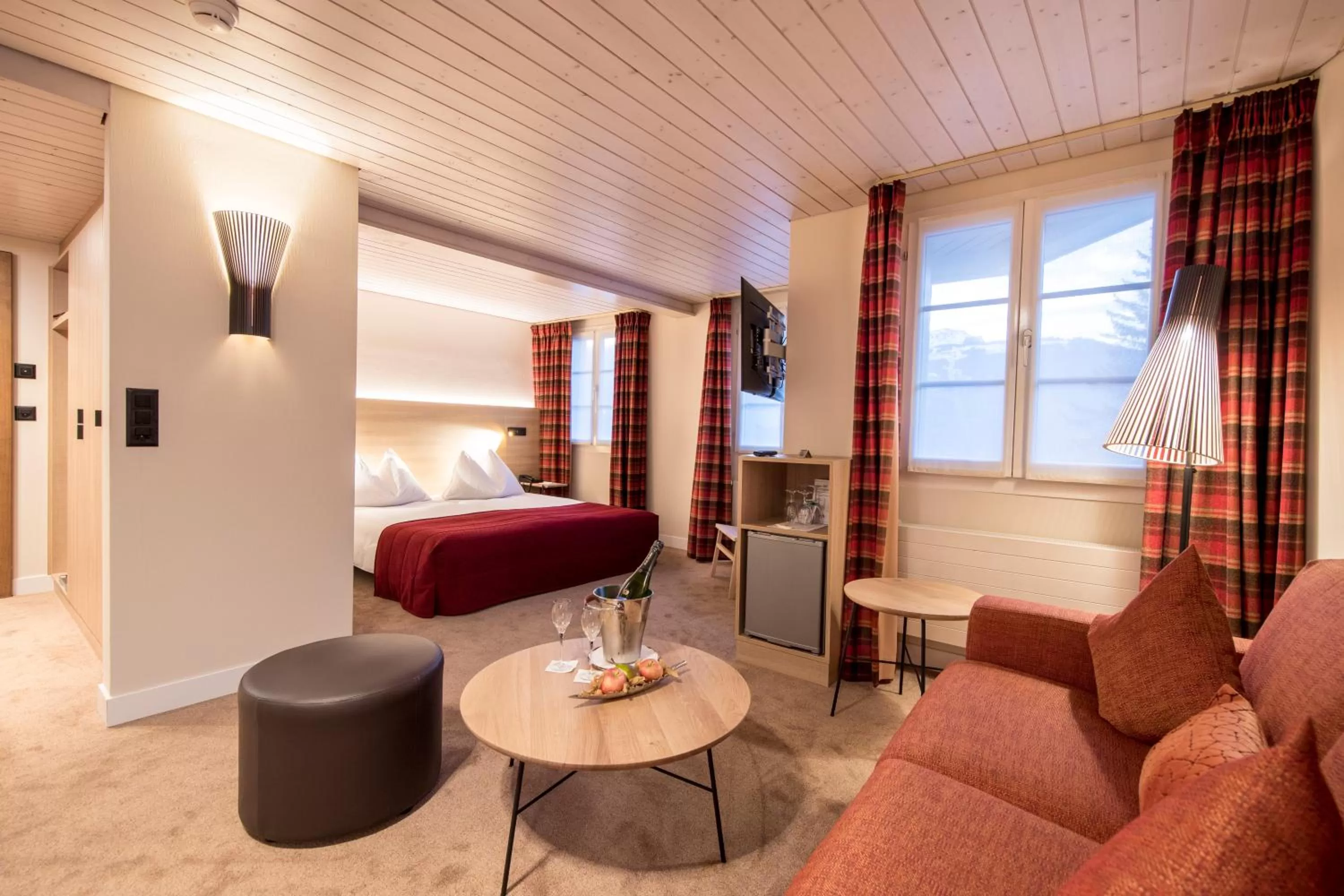 Living room, Bed in Hotel Kreuz & Post Grindelwald