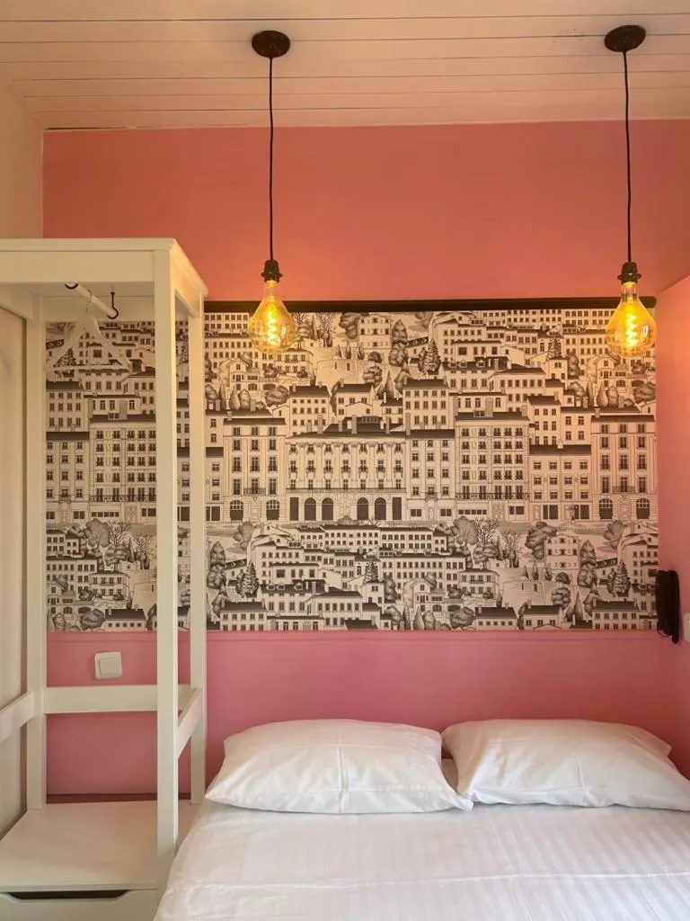 Bed in Hôtel de la Croix-Rousse