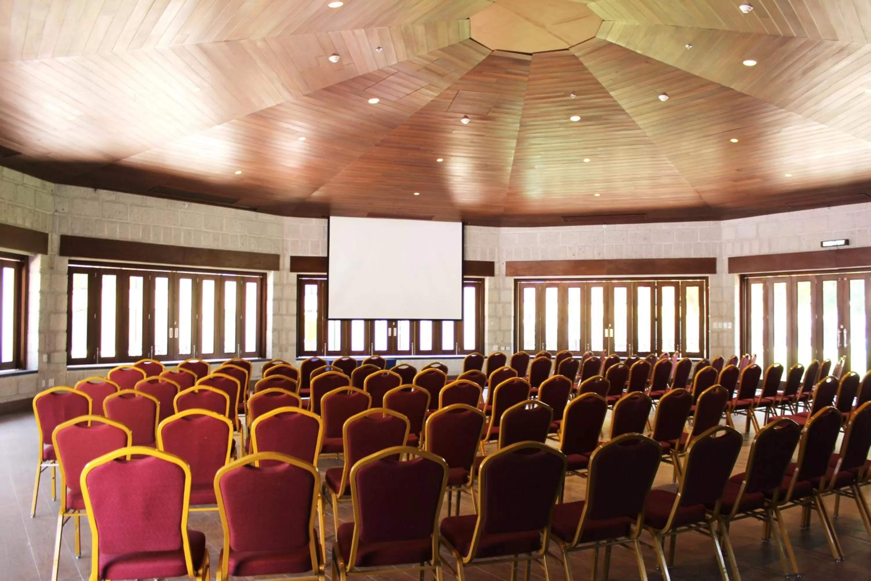 Meeting/conference room in Holiday Inn Queretaro Centro Historico by IHG