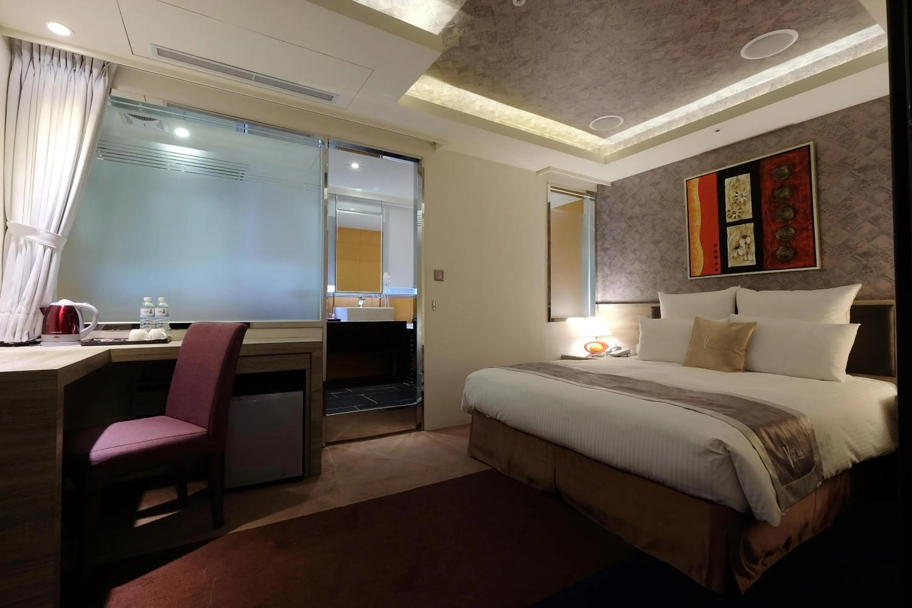 Bedroom, Bed in V-one Vogue Hotel