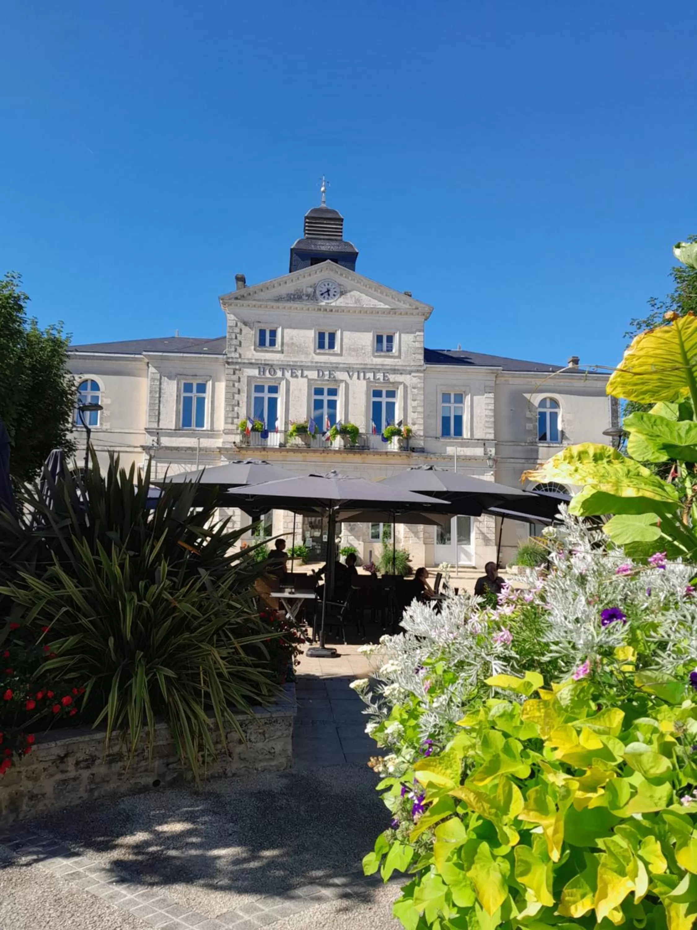 Nearby landmark, Property Building in Le Perroquet Vert