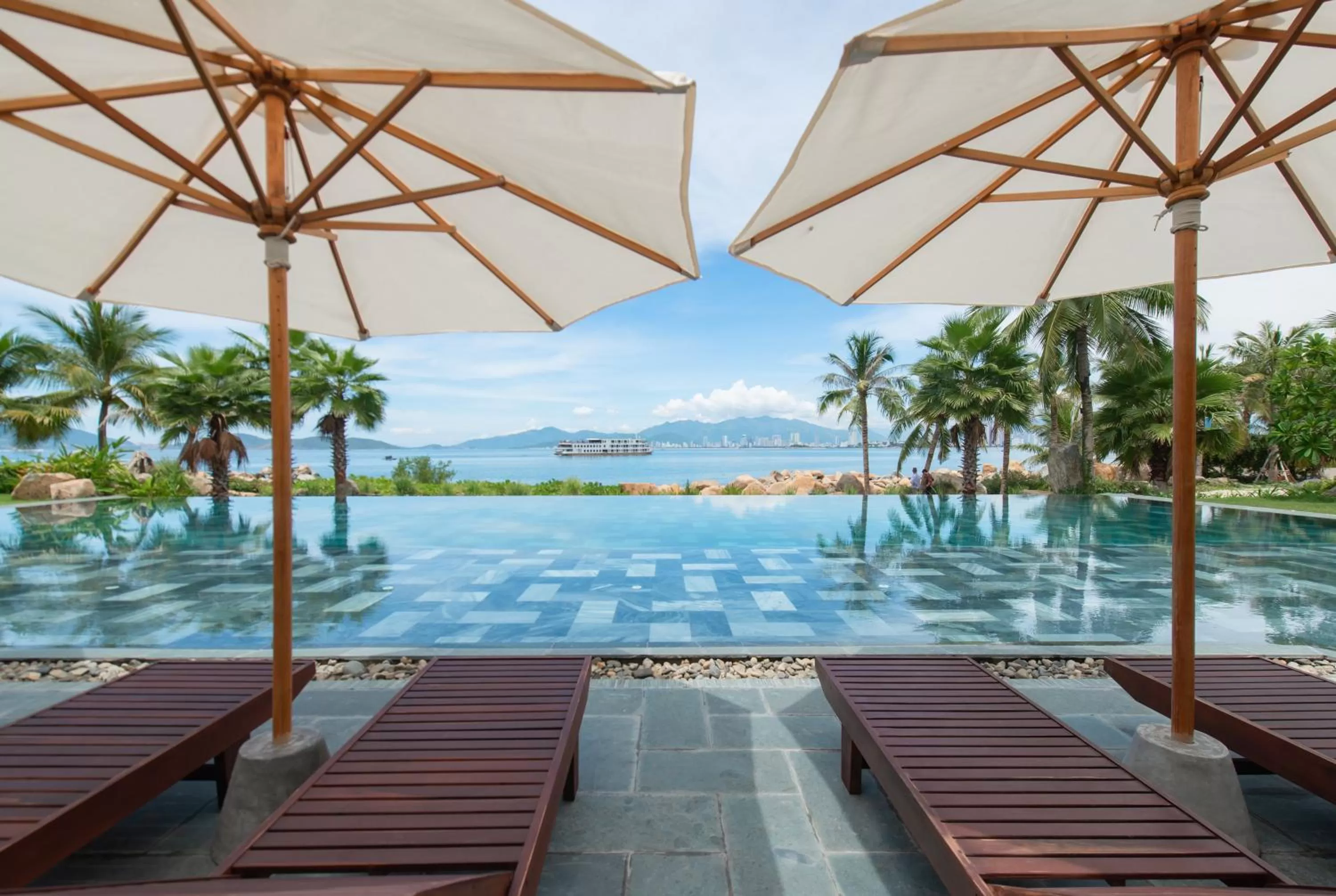 Day in Alibu Resort Nha Trang