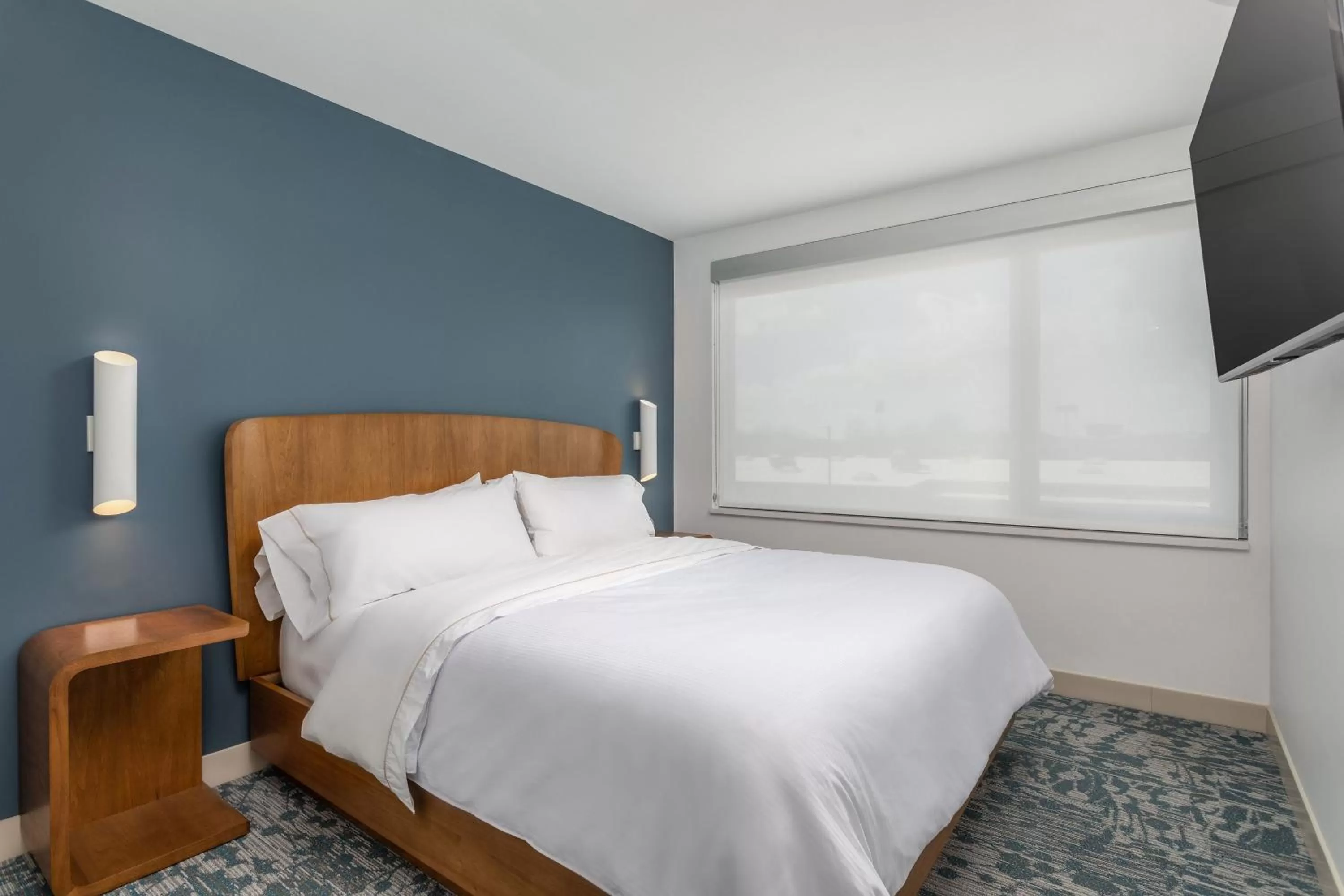 Bedroom, Bed in Element Knoxville West