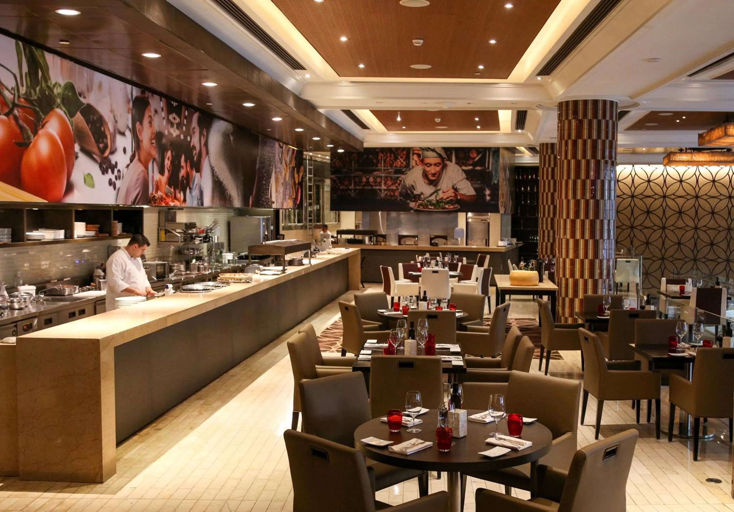 Restaurant/places to eat in Shangri-La Bangkok