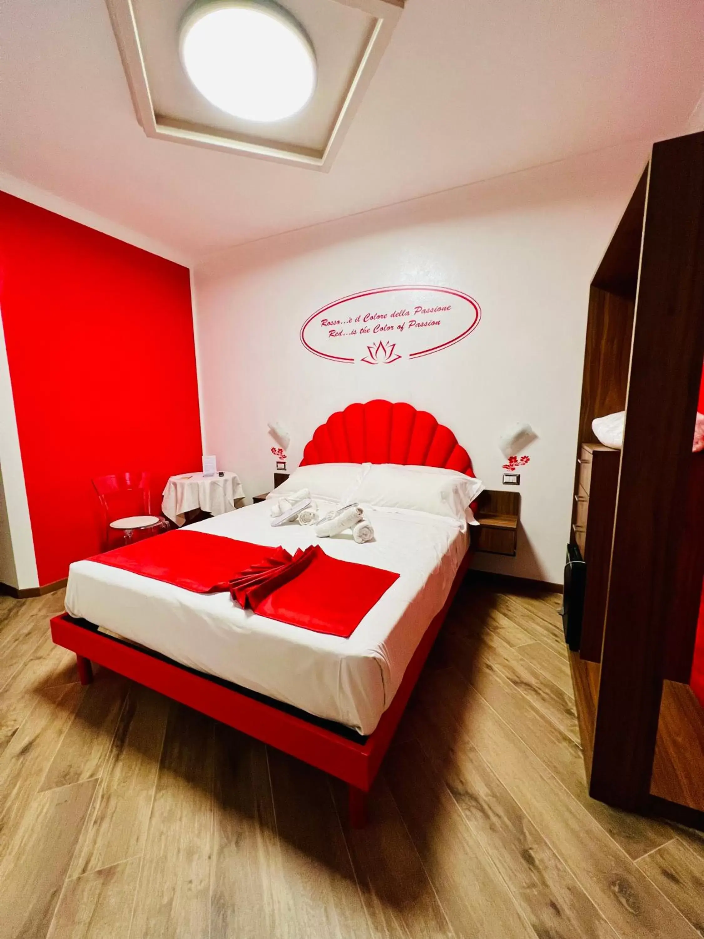 Double Room with Balcony in Rainbow Hotel Depandance Joli Double Room with Balcony in Rainbow Hotel Depandance Joli