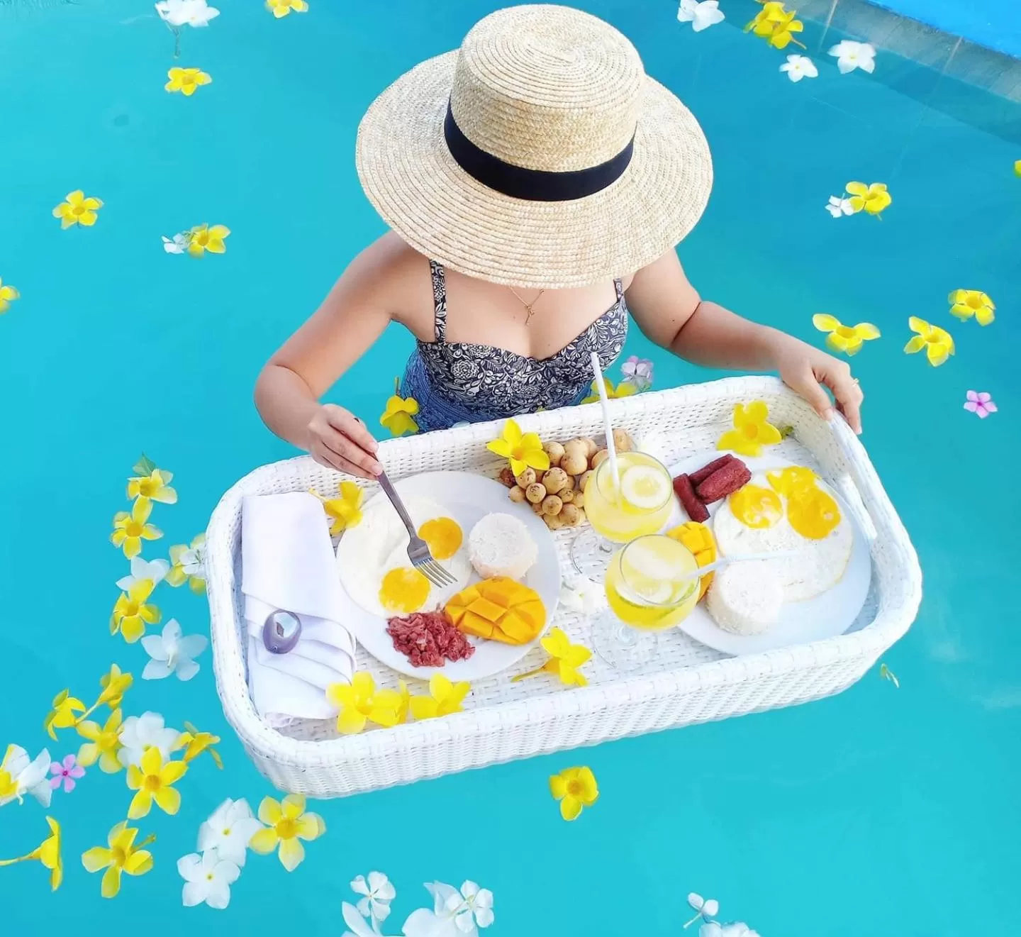 Food and drinks in Bintana sa Paraiso Binunsaran