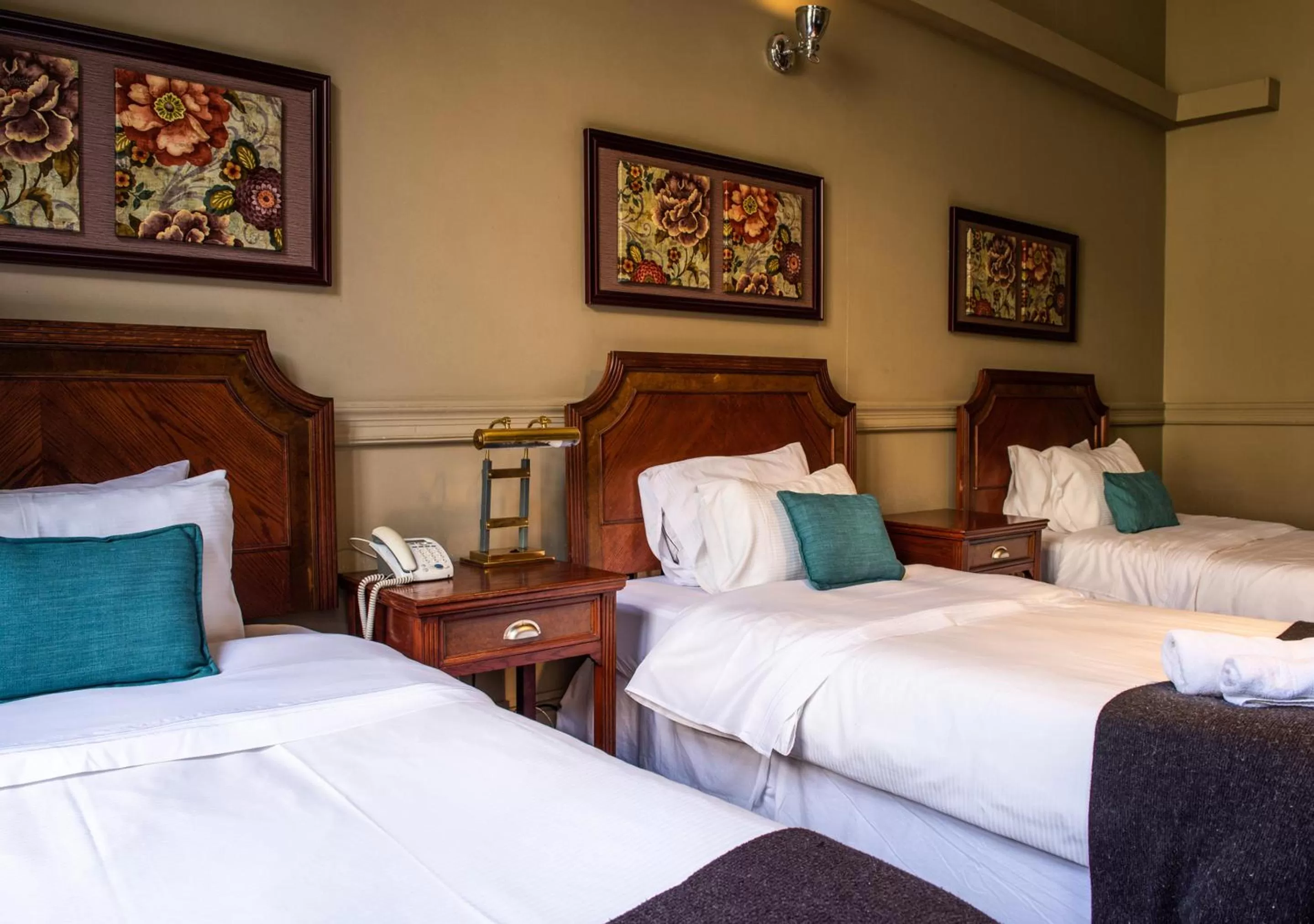 Bedroom, Bed in Hotel Casa Zañartu