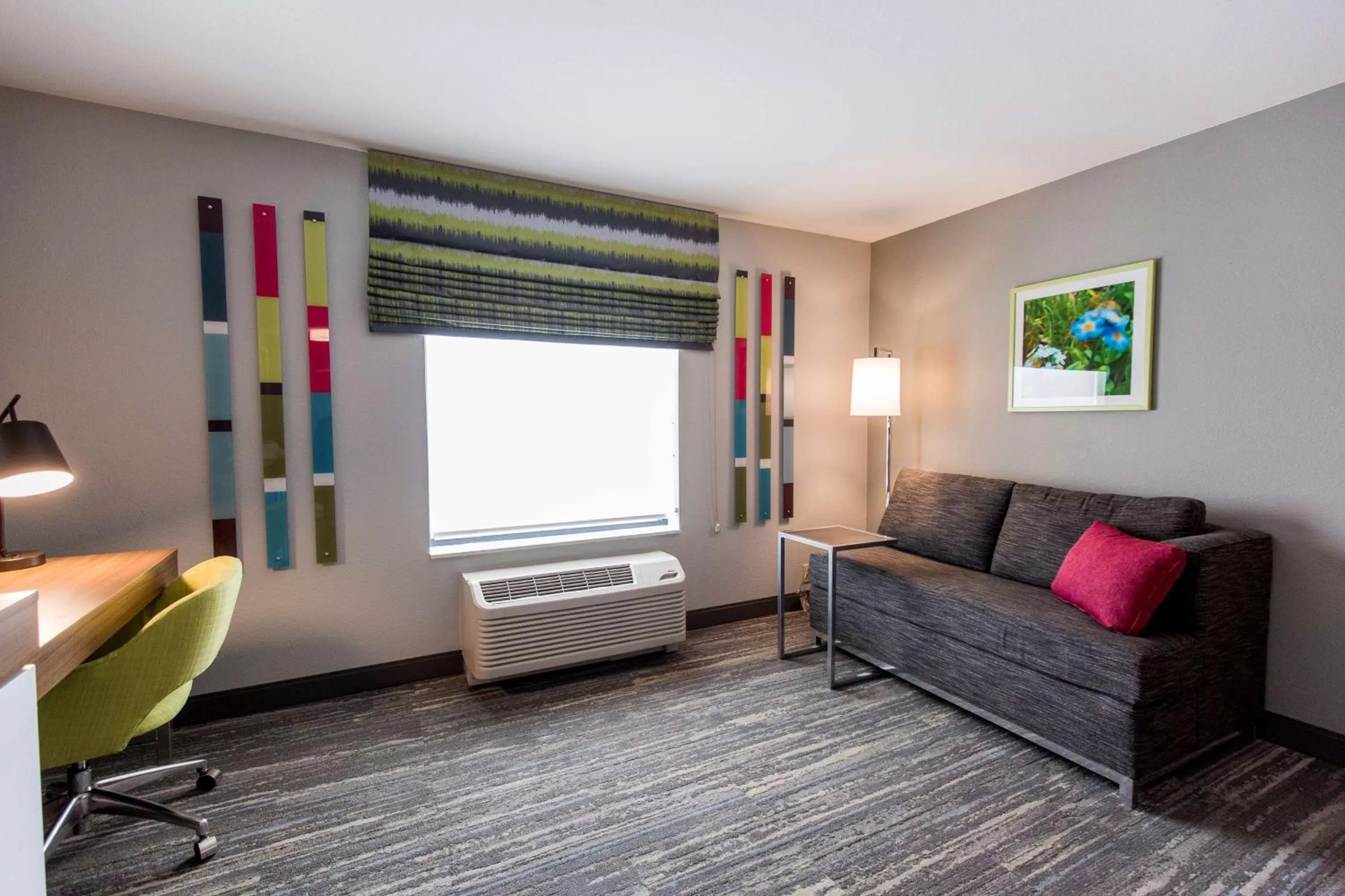 Bedroom in Hampton Inn Bismarck