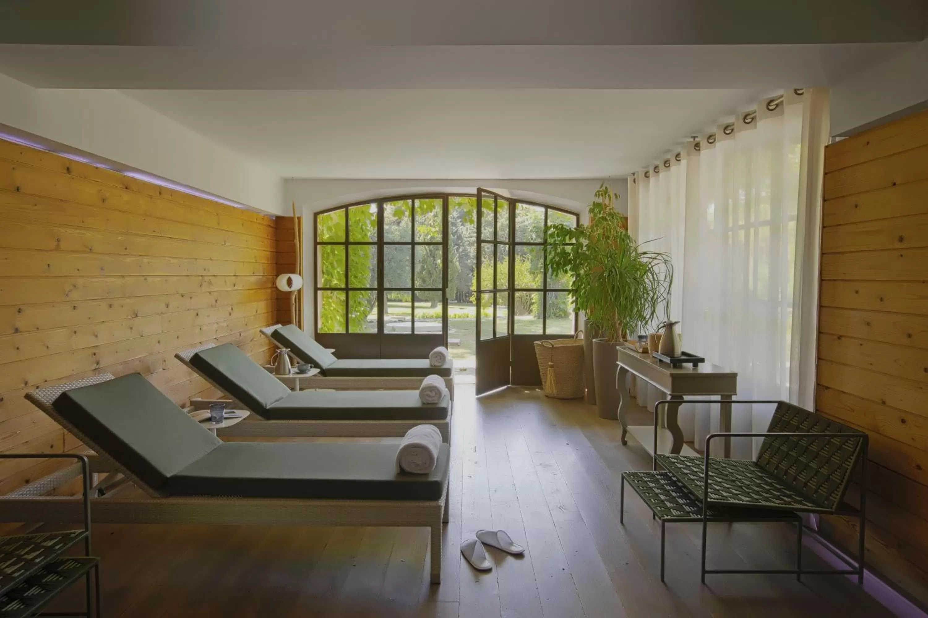 Spa and wellness centre/facilities in Baumanière - Les Baux de Provence