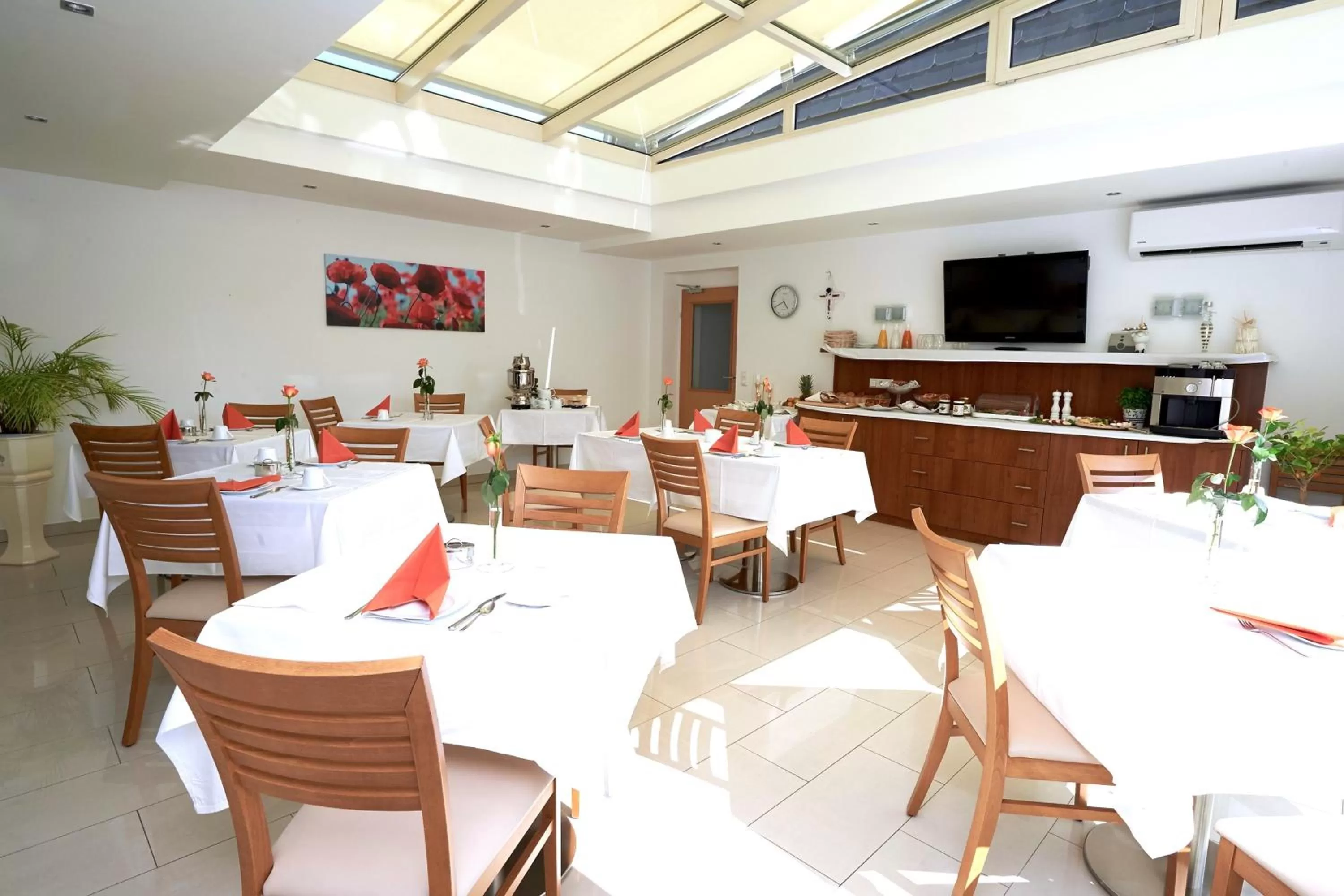 Restaurant/places to eat in City-Hotel Mödling